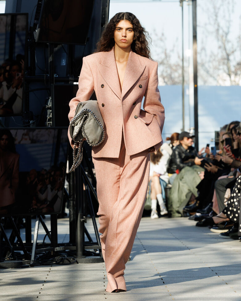 McCartney AW24 Runway IG HR look04