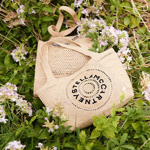 Women Natural beige Logo Raffia Crossbody Bag | Stella McCartney US