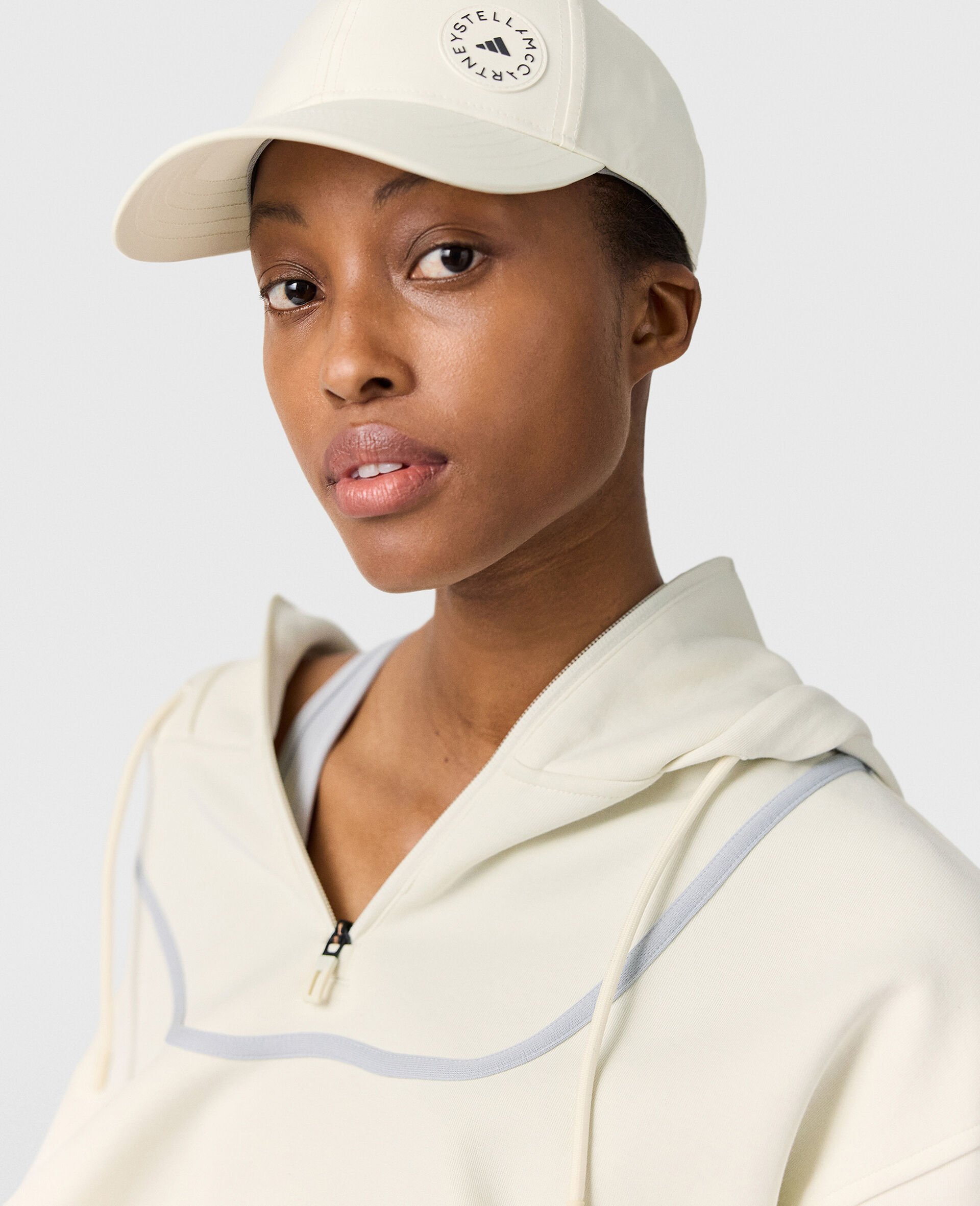 Logo Baseball Cap-Beige-model