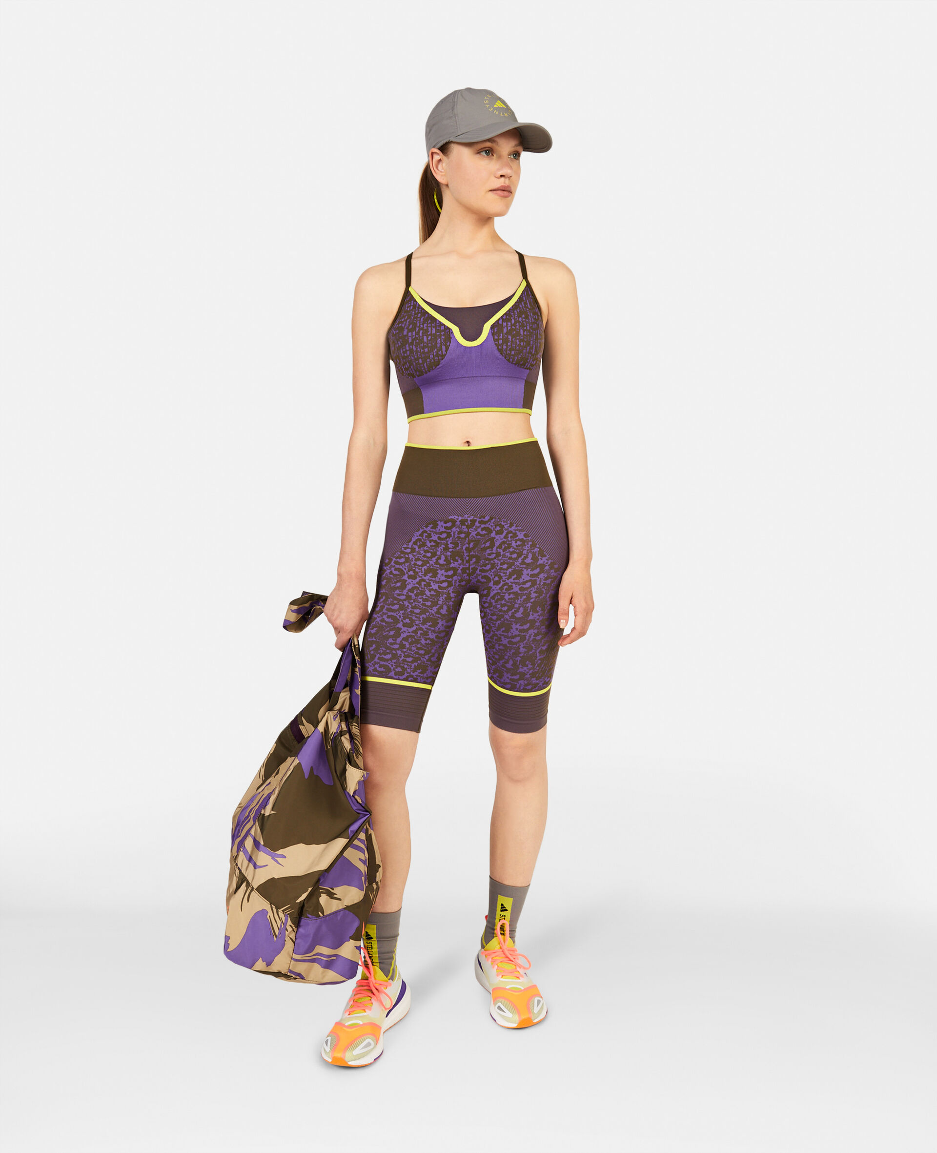 TrueStrength Seamless Medium Support Yoga Sports Bra-Multicolour-model
