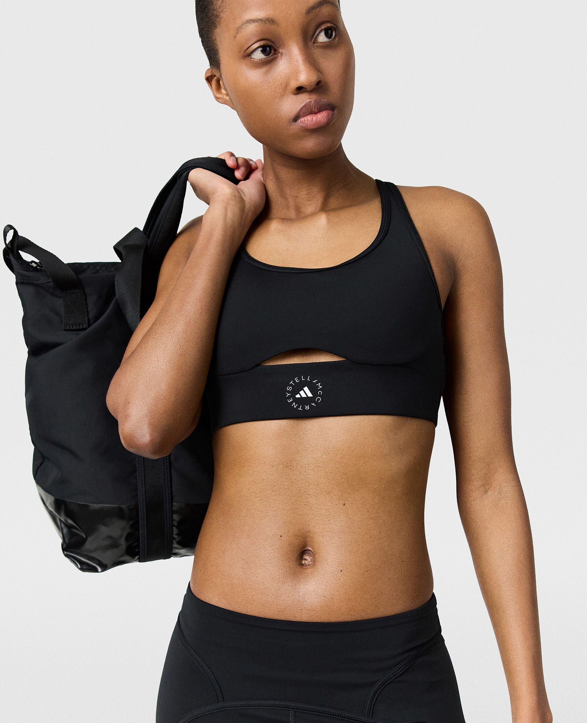 TrueStrength Yoga Bra-Black-model