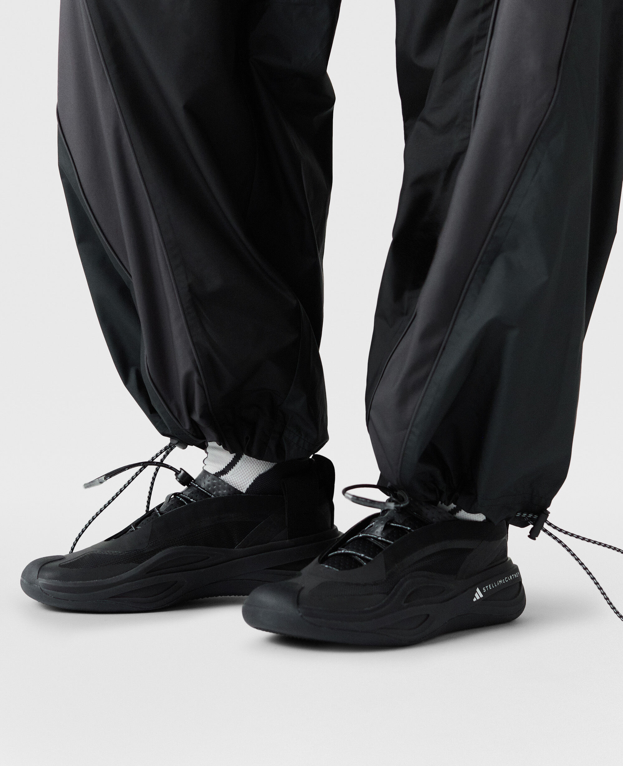 Women Black Sportswear Low Ground Running Sneakers | Stella McCartney US