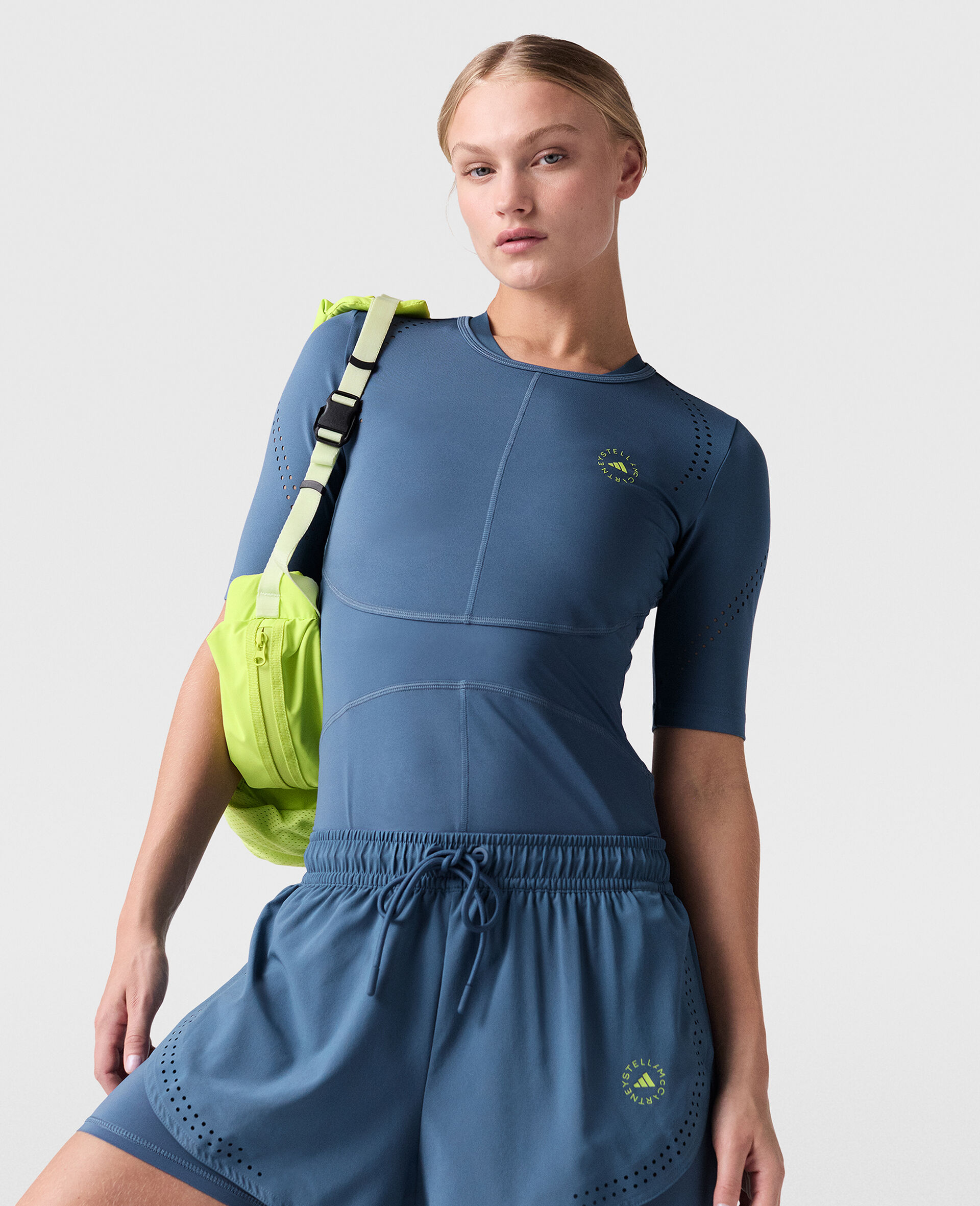 TruePurpose 3/4 Length Sleeve Top-Blue-model