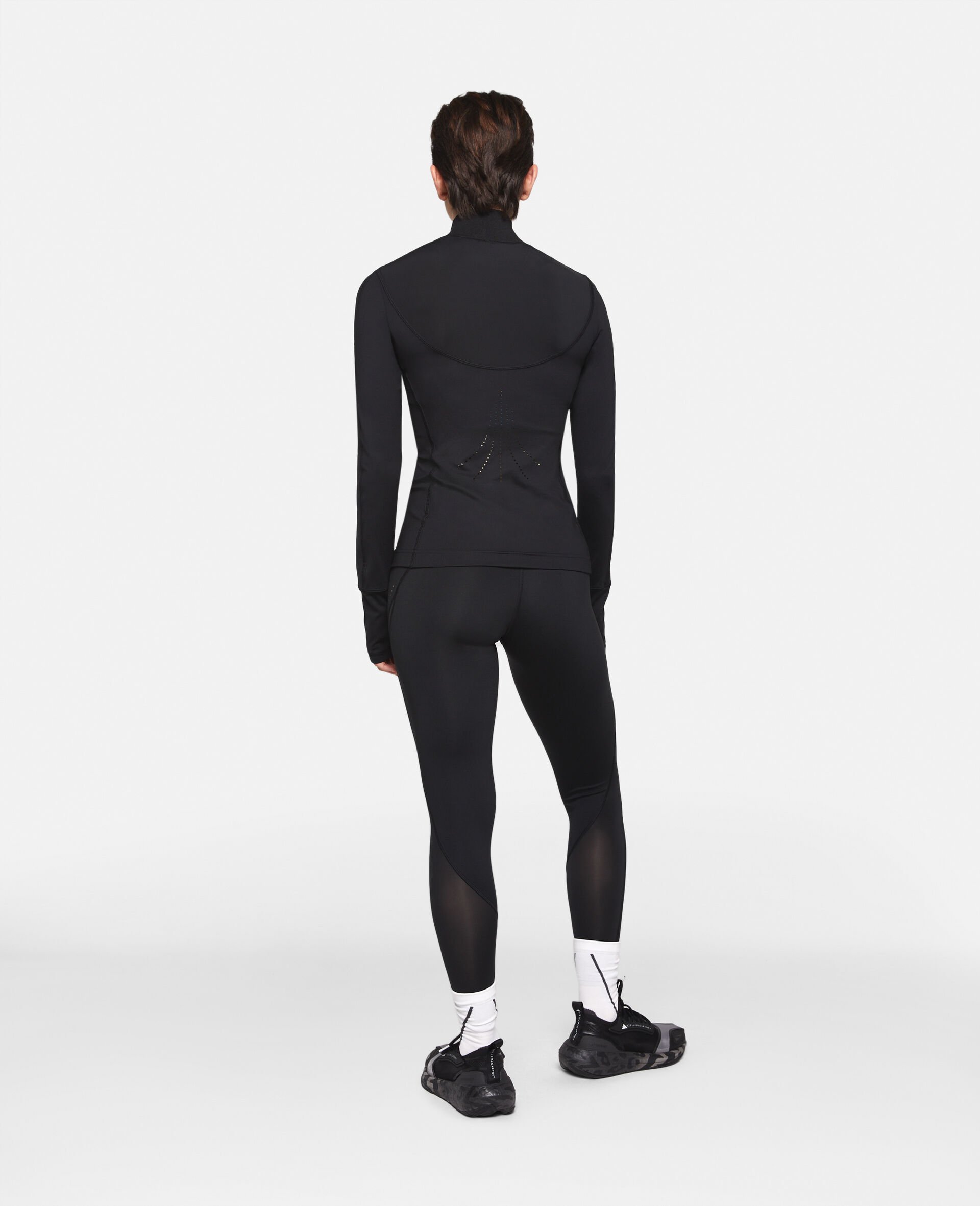 TruePurpose Training Midlayer Top-Black-medium TruePurpose Training Midlayer Top-Black-medium