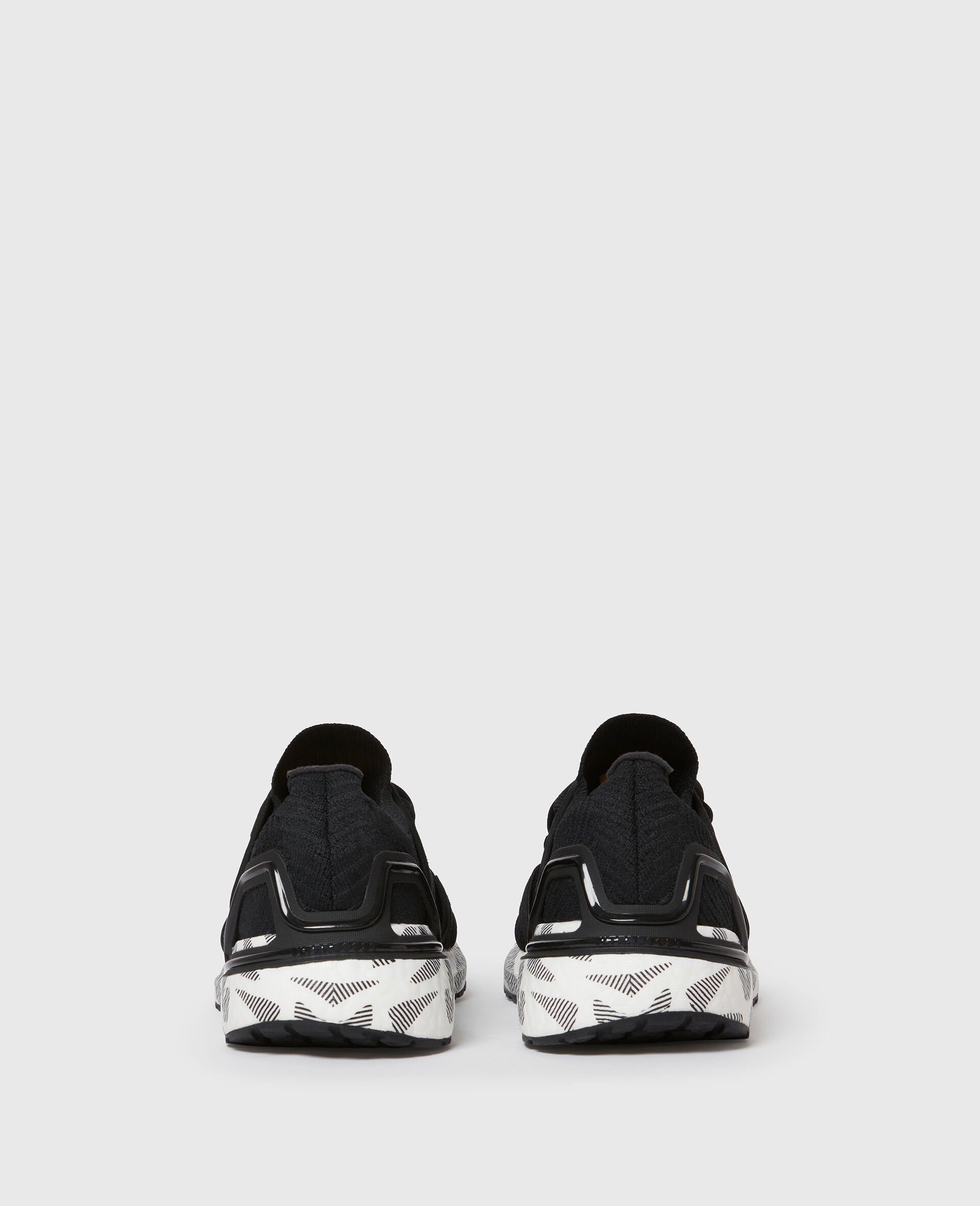 UltraBOOST DNA Running Trainers-Black-large image number 2