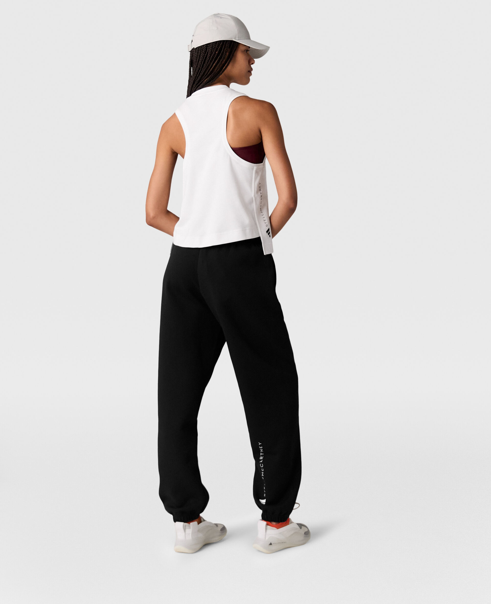 TrueCasuals Oversize-Jogginghose-Schwarz-large image number 3