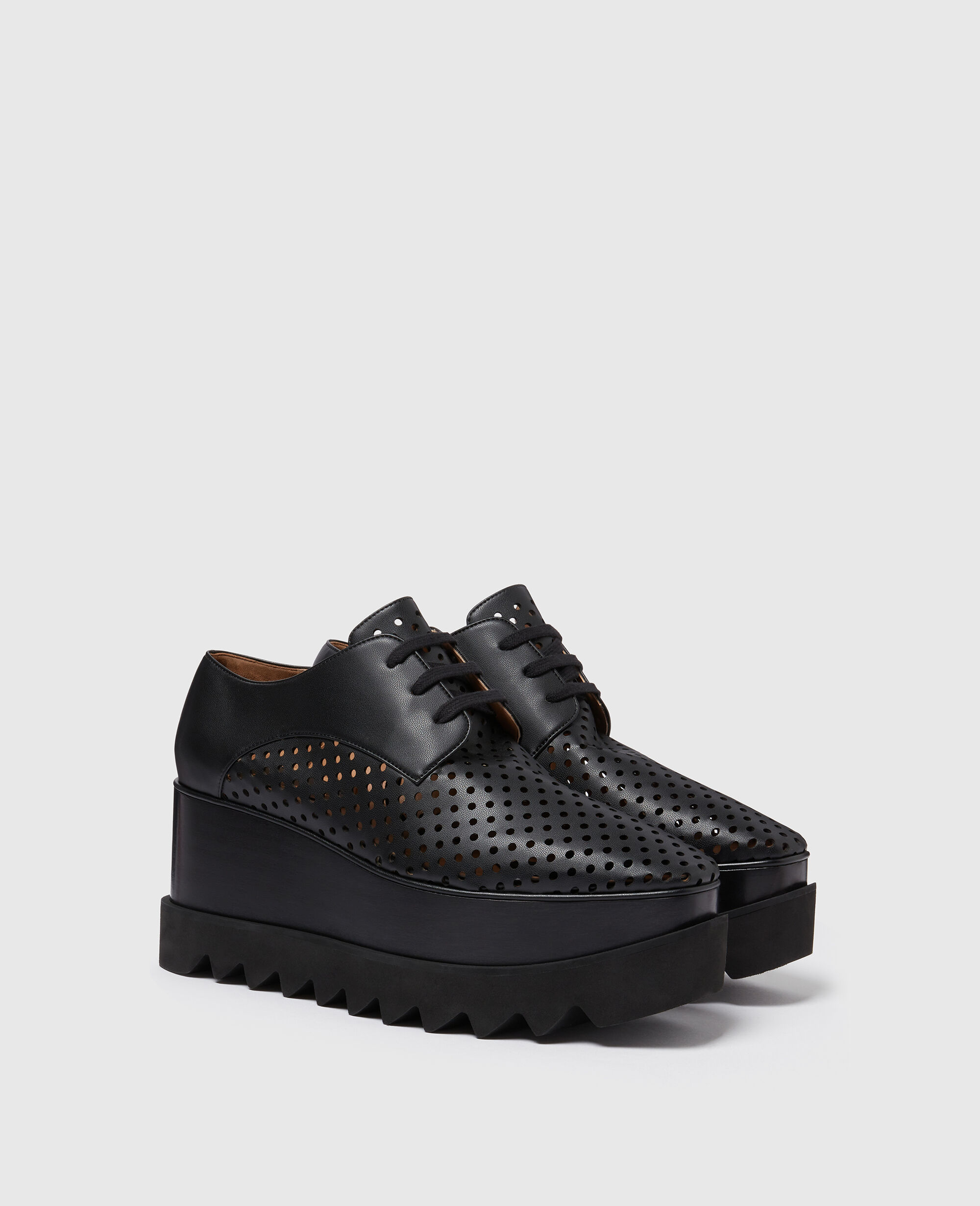 大注目 Women Black Elyse Perforated Platforms | Stella McCartney US ローファー/革靴