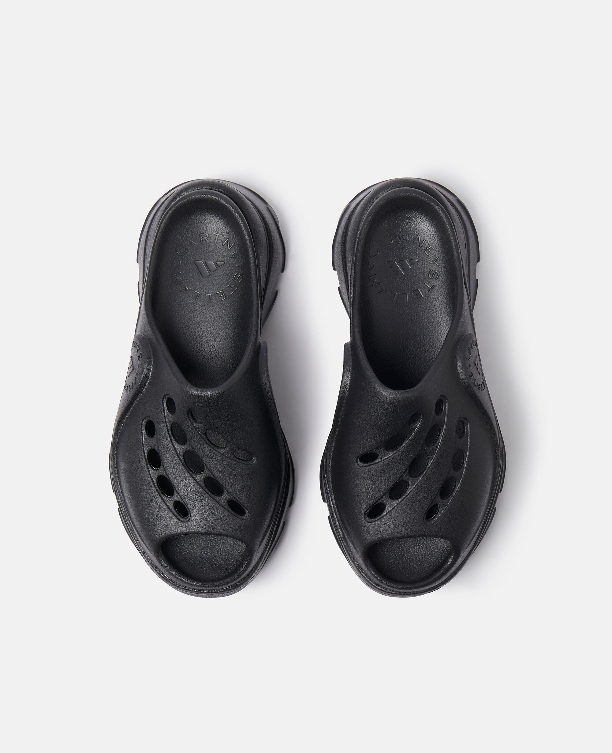 ★アディダス Stella McCartney(W)★Clogs★Core Black SHOES - adidas by Stella McCartney Clogs - Black | adidas Oman