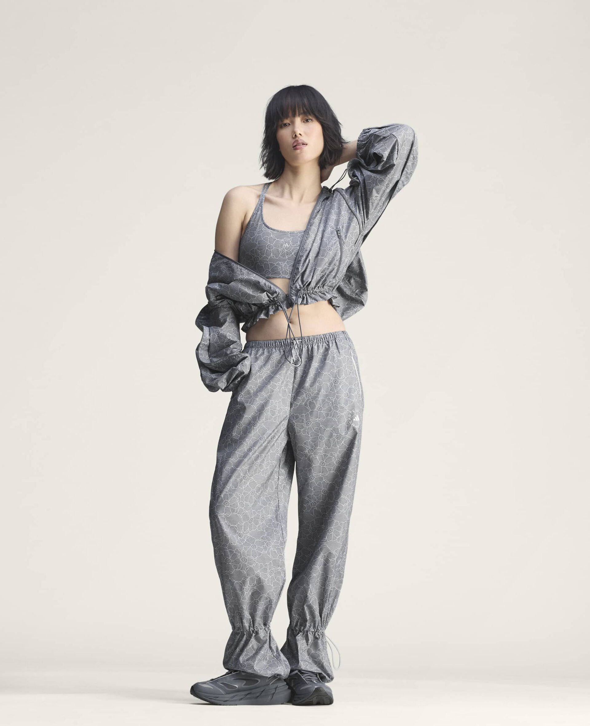 TruePace Mini Cropped Top-Grey-large image number 4