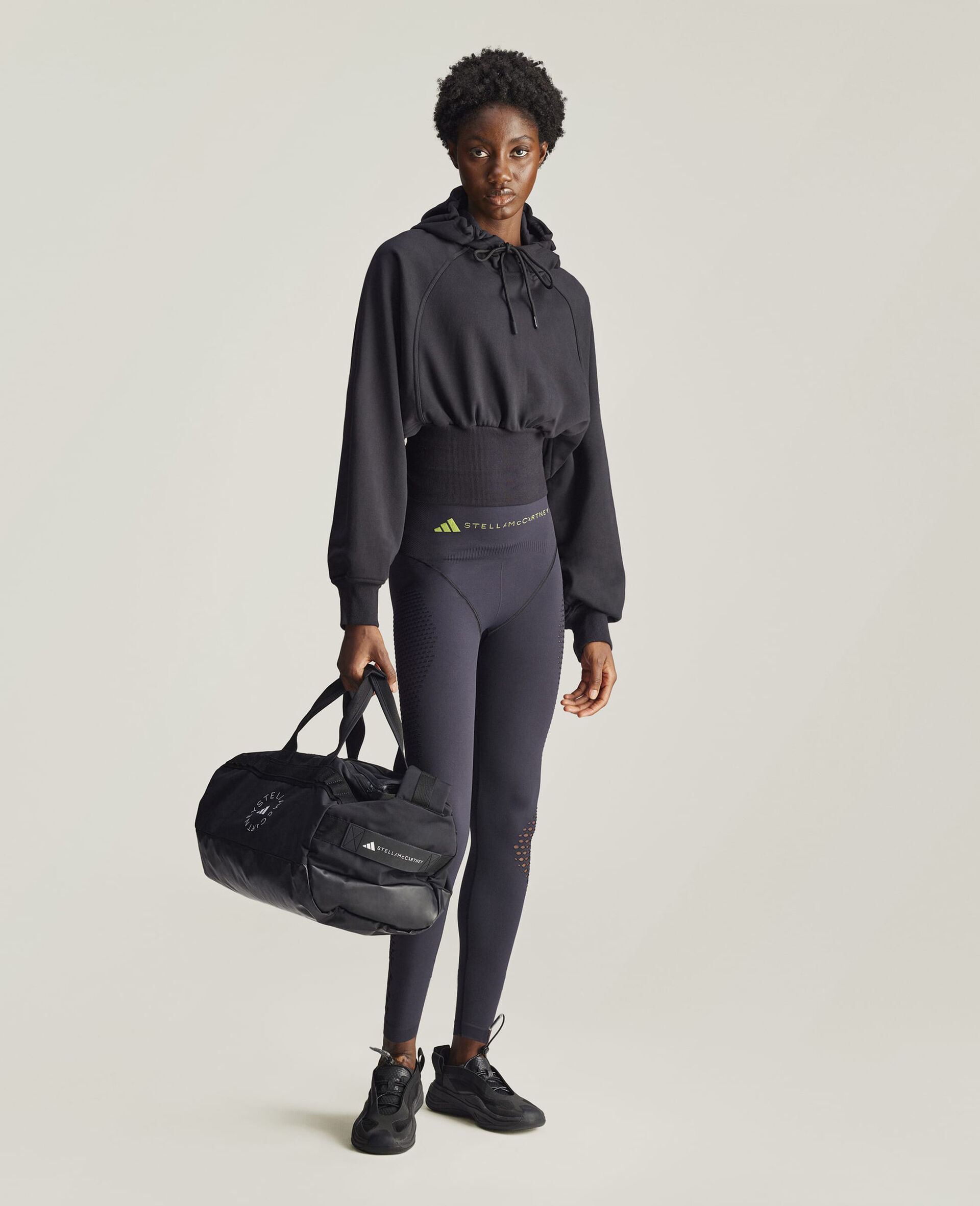 Felpa Corta con Cappuccio e Logo-Nero-large image number 5