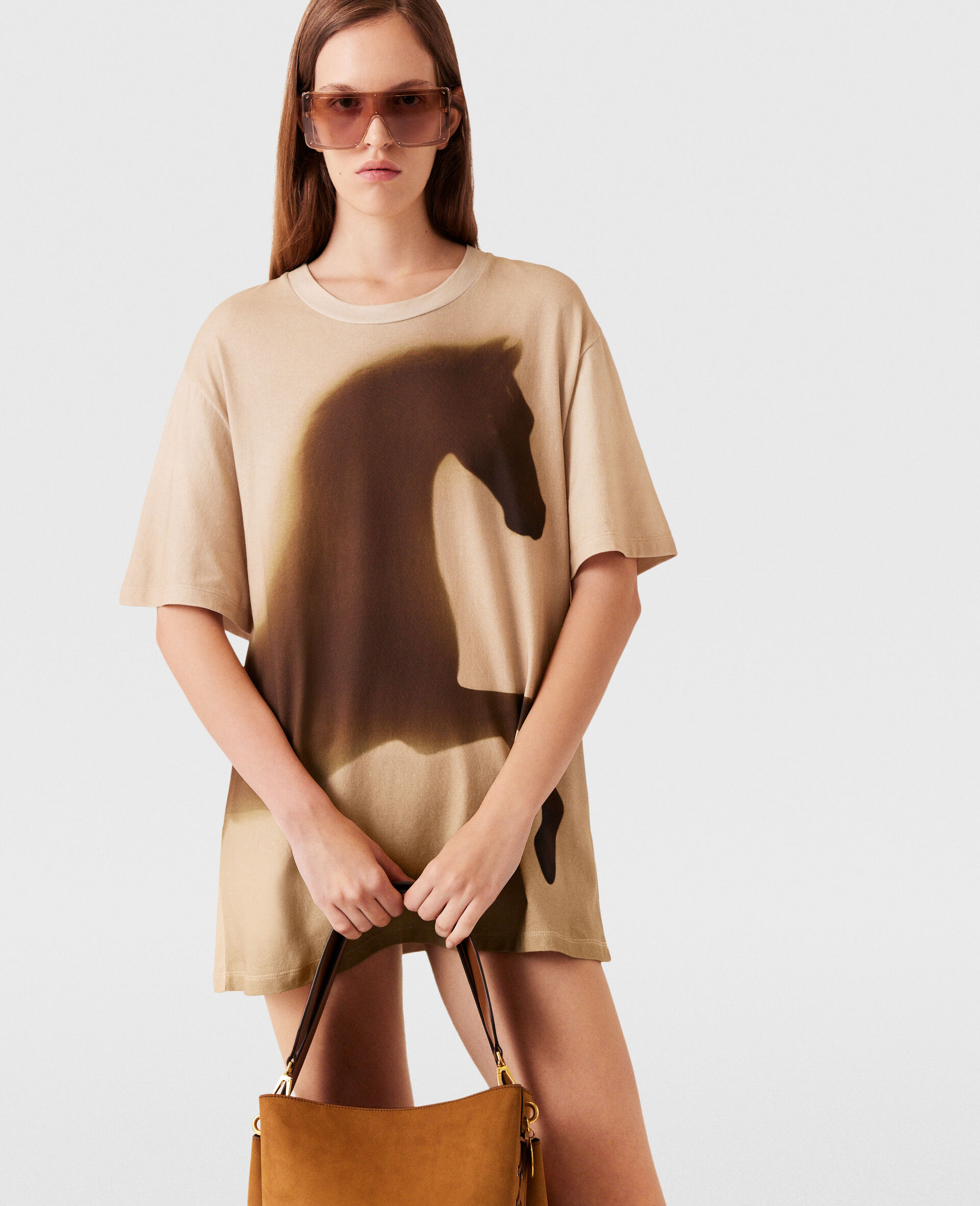 Horse Graphic Cotton T-Shirt-Brown-model Horse Graphic Cotton T-Shirt-Brown-model