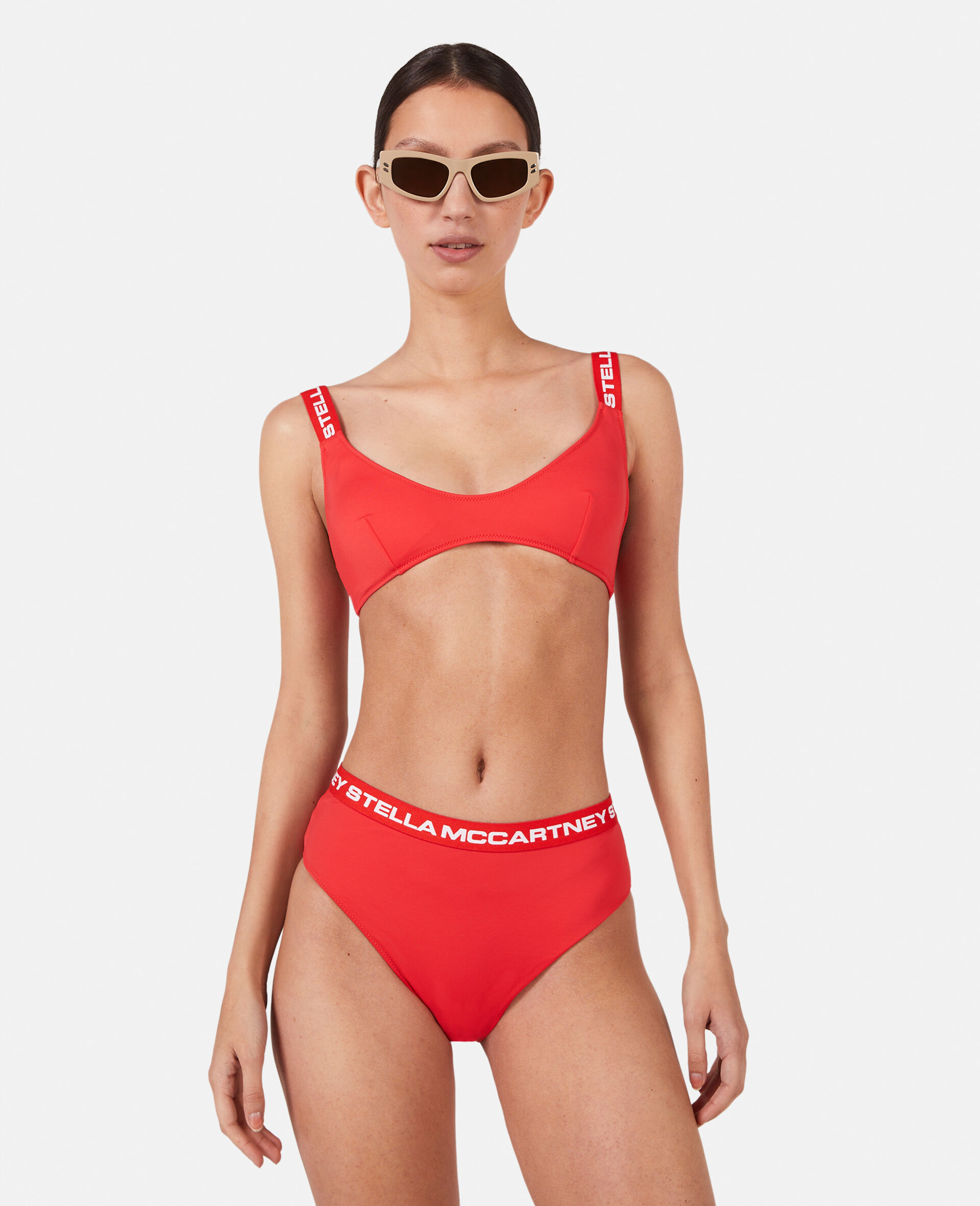 Haut de bikini rembourre avec bande logo-Rouge-model