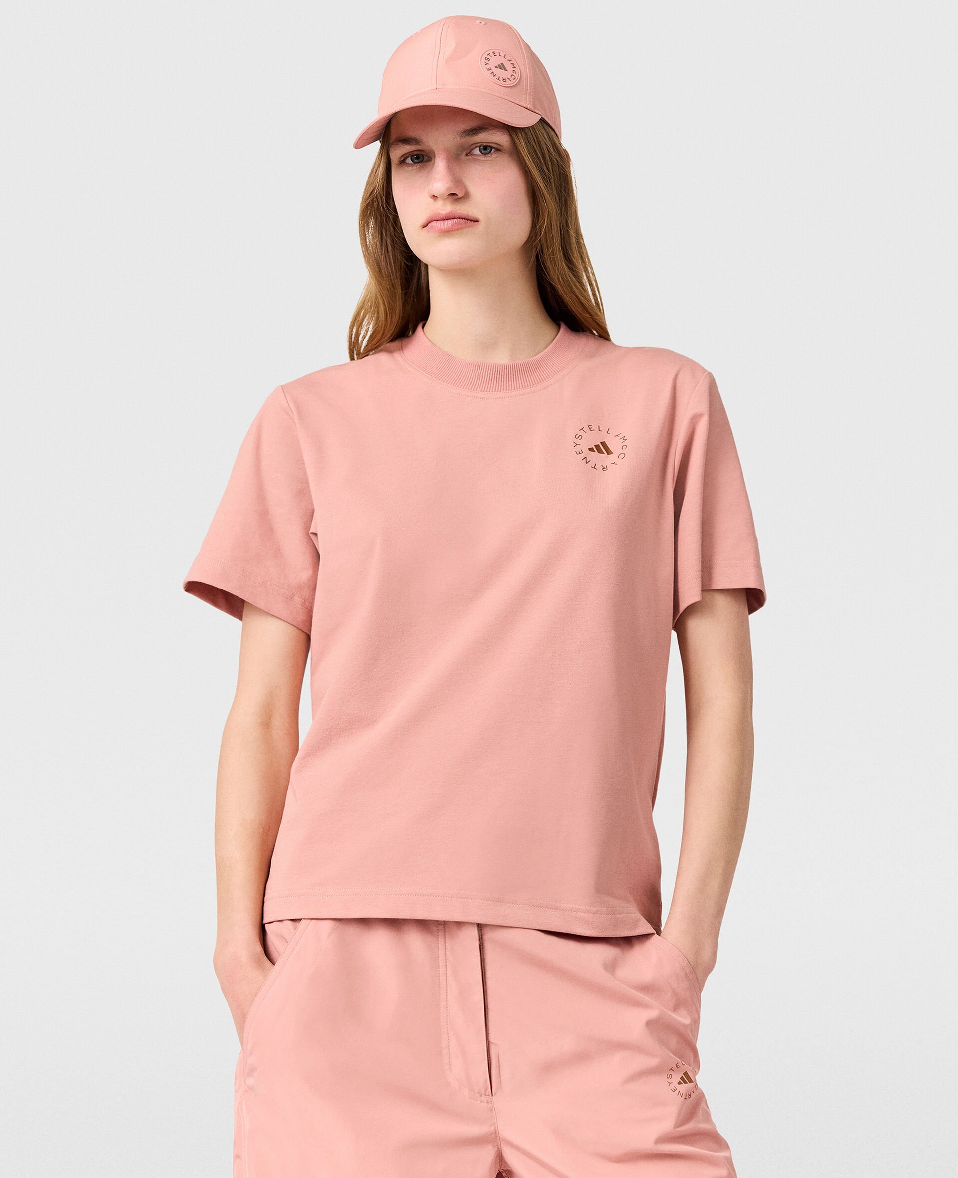 Logo Classic T-Shirt-Pink-model