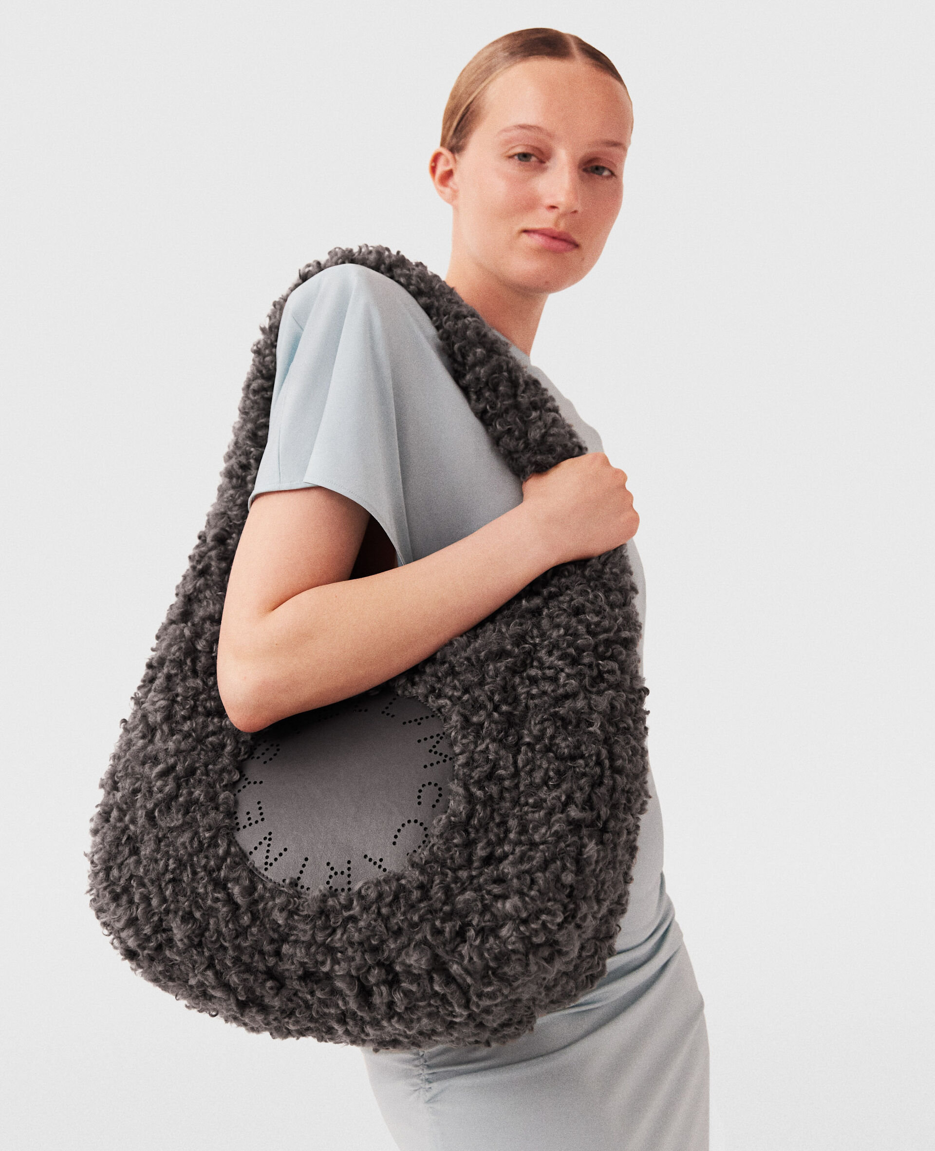 Logo Plush Teddy Hobo Large Tote Bag-Grey-large image number 5