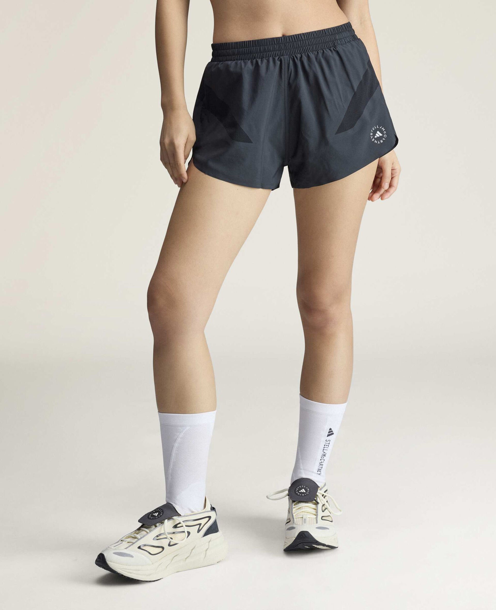 TruePace Running Shorts-Black-large image number 5