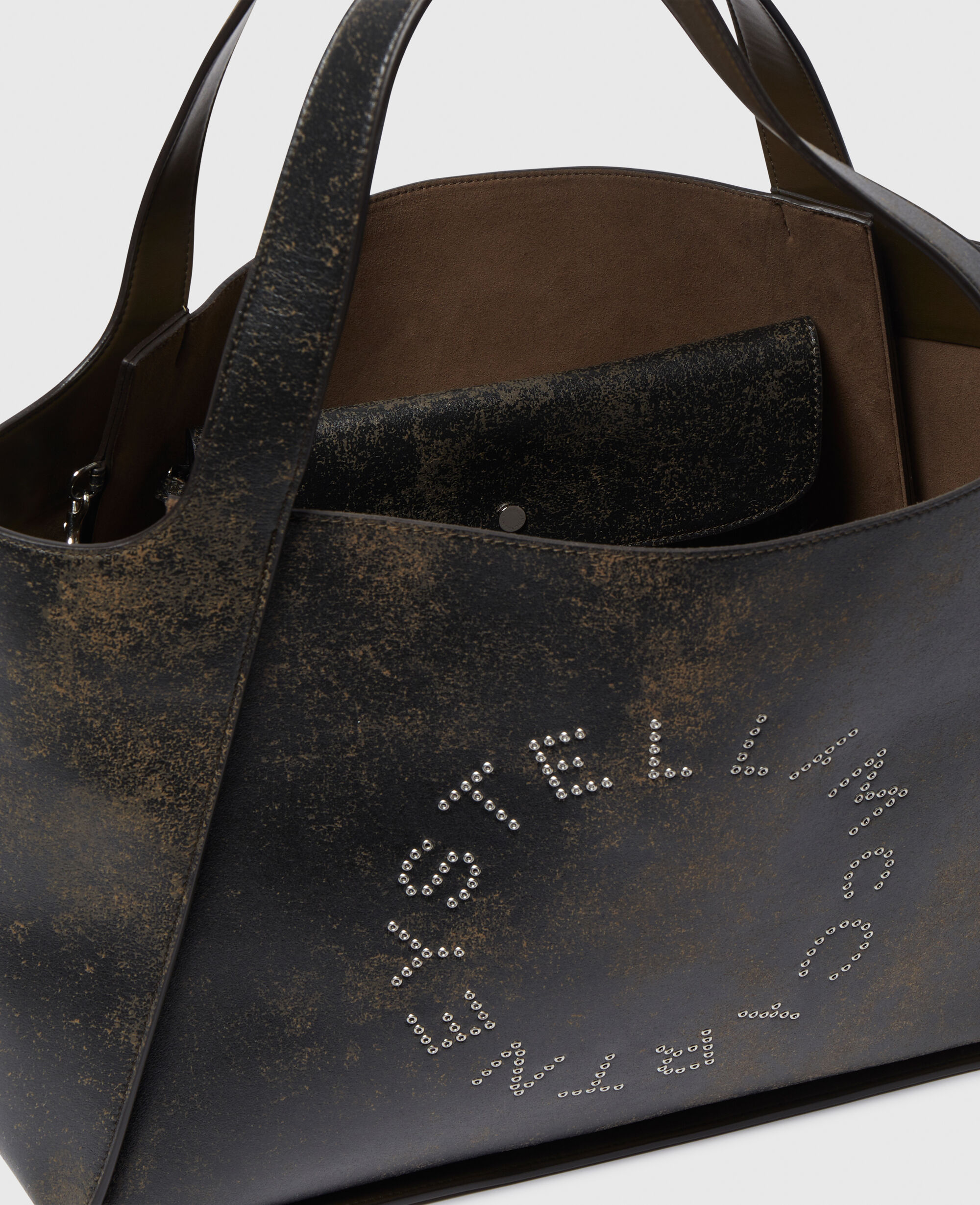 関税なし 送料無料 Large Stella Logo Bag With Aged Effect Women Mud Logo Large Aged Tote Bag | Stella McCartney US