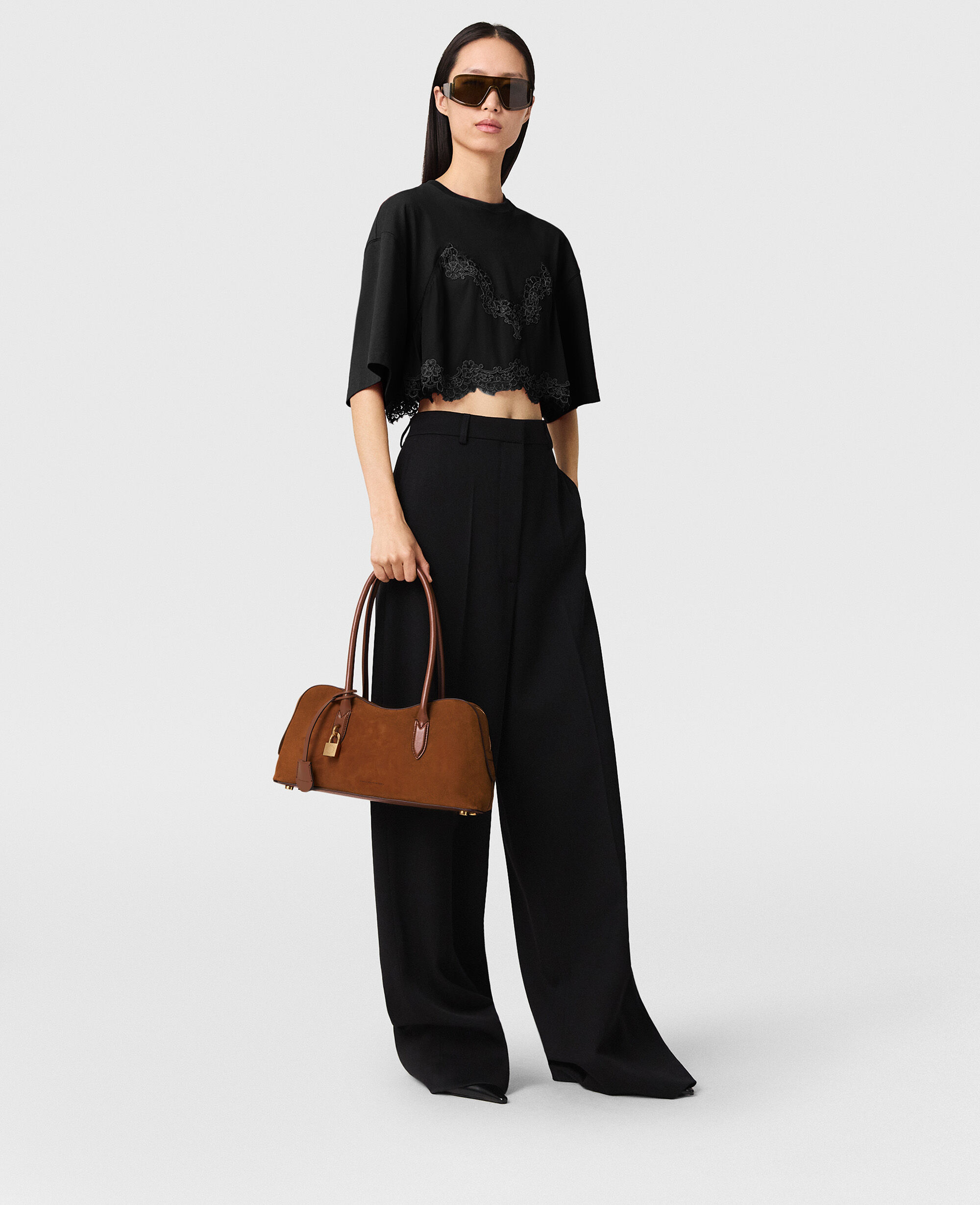 Women ブラック レース インサート クロップドTシャツ | Stella Women ブラック レース インサート クロップドTシャツ | Stella