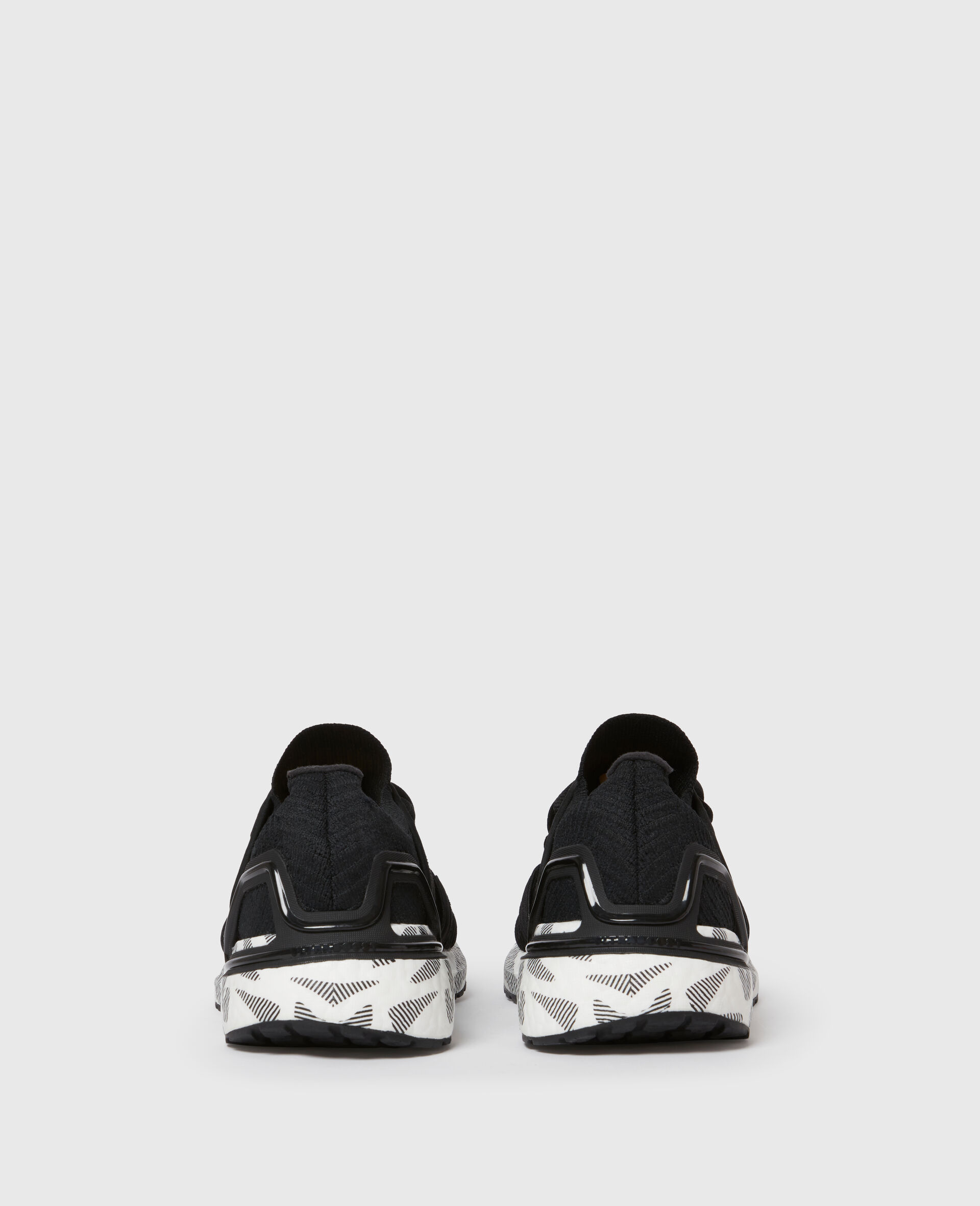 UltraBOOST DNA跑鞋-黑色-medium UltraBOOST DNA跑鞋-黑色-medium