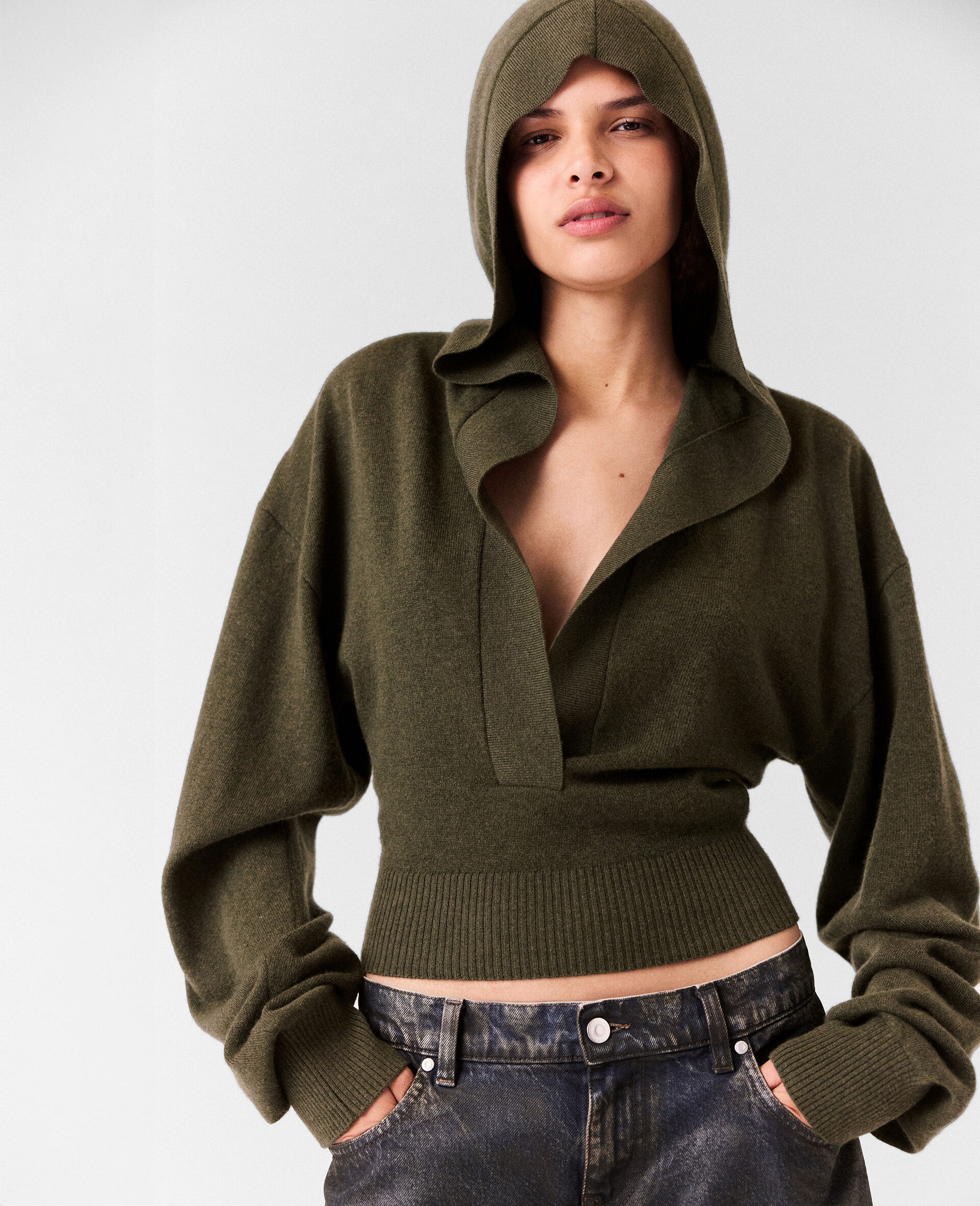 Hooded Long-Sleeve Cropped Sweater-Green-model