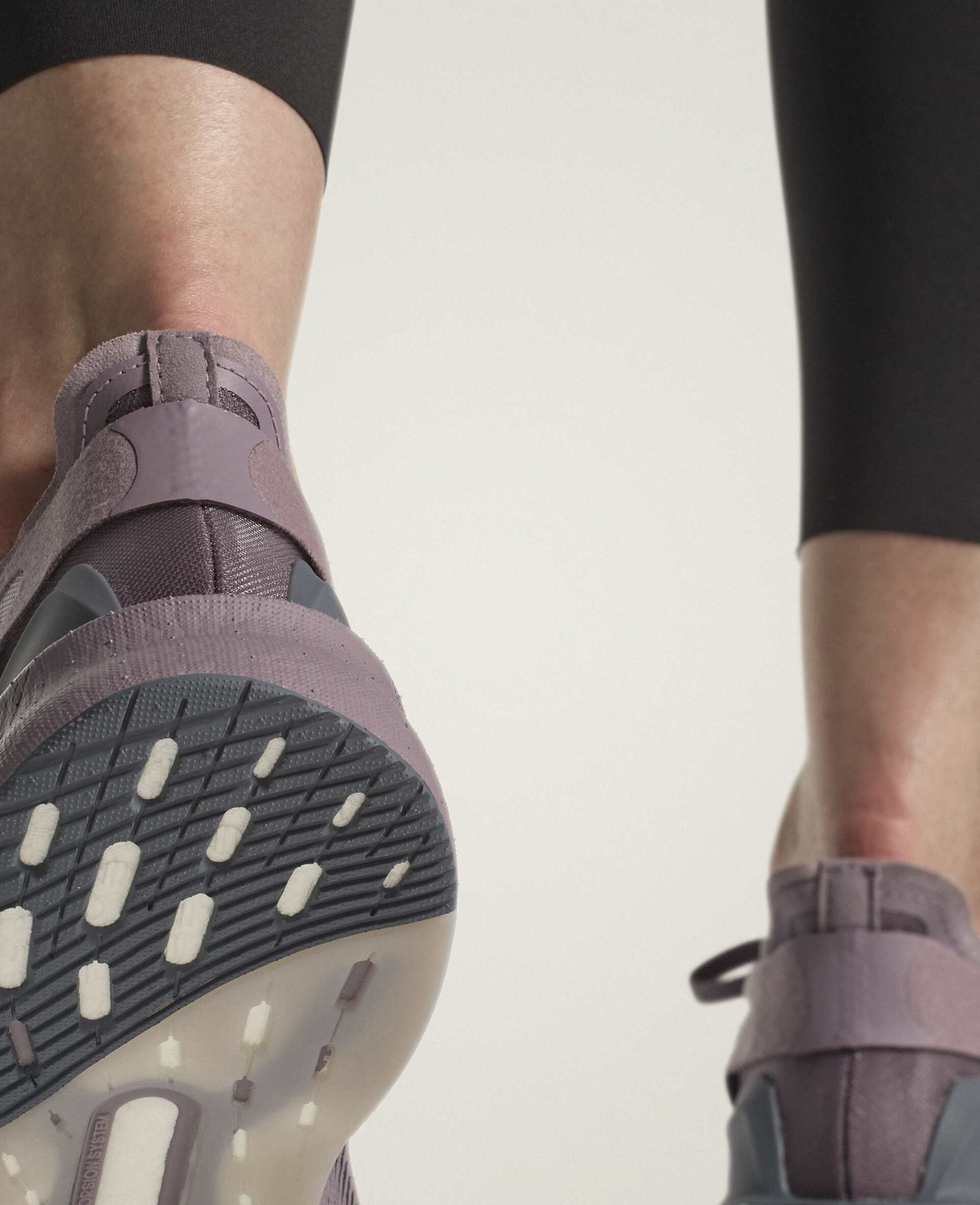 UltraBOOST 5 Running Trainers-Purple-large image number 6