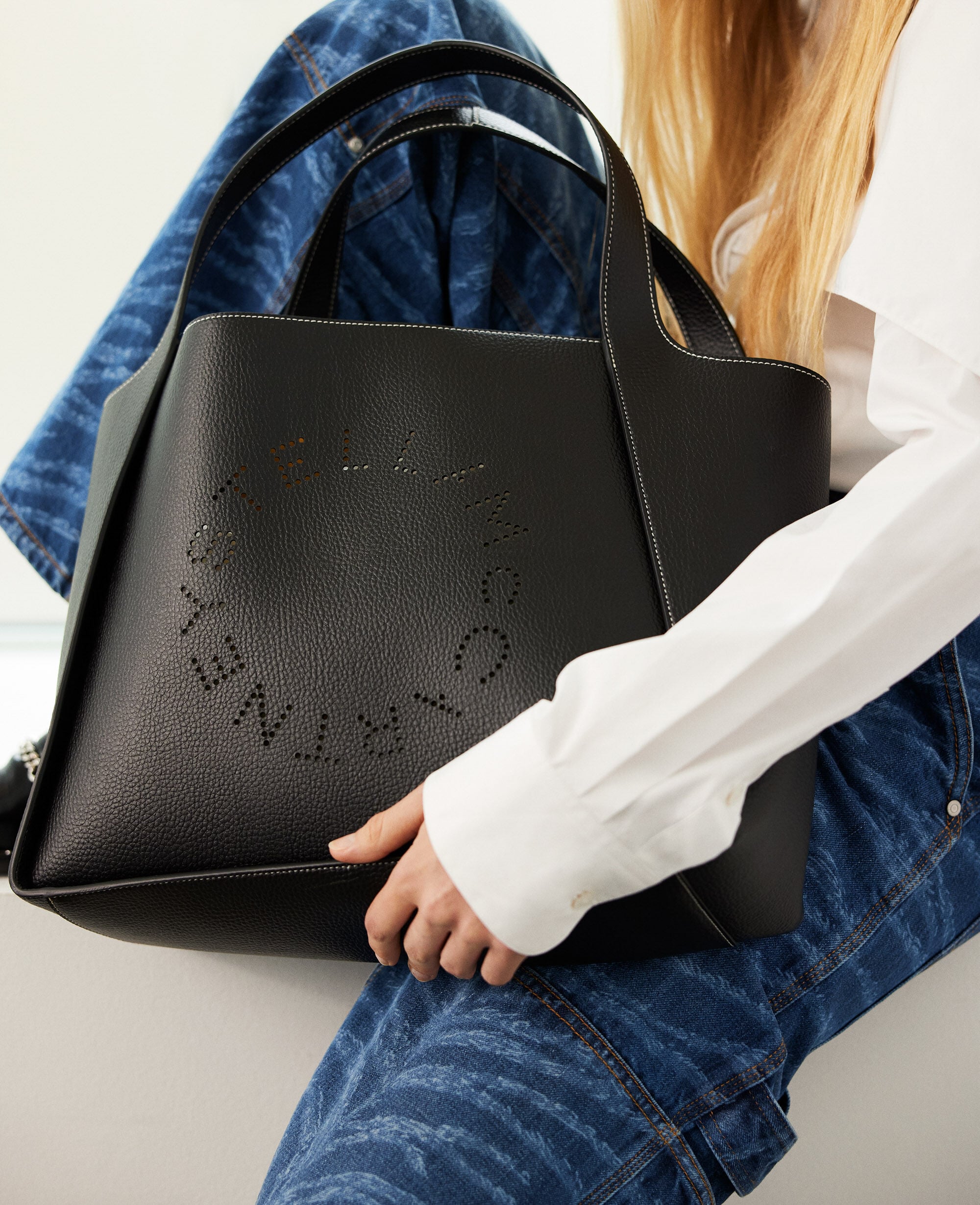 Women Black Logo Large Tote Bag | Stella McCartney CA