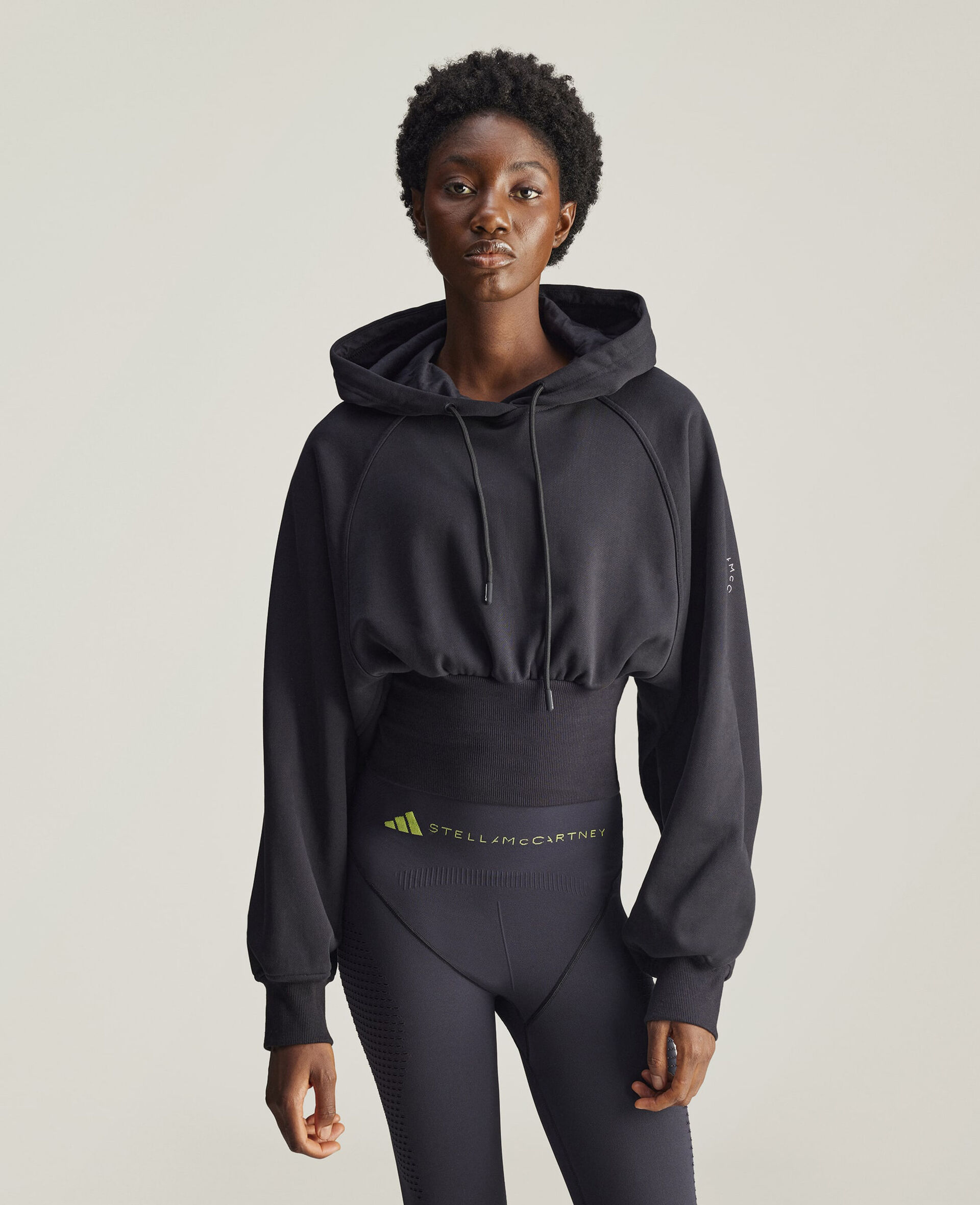 Sweat a capuche court avec logo-Noir-medium