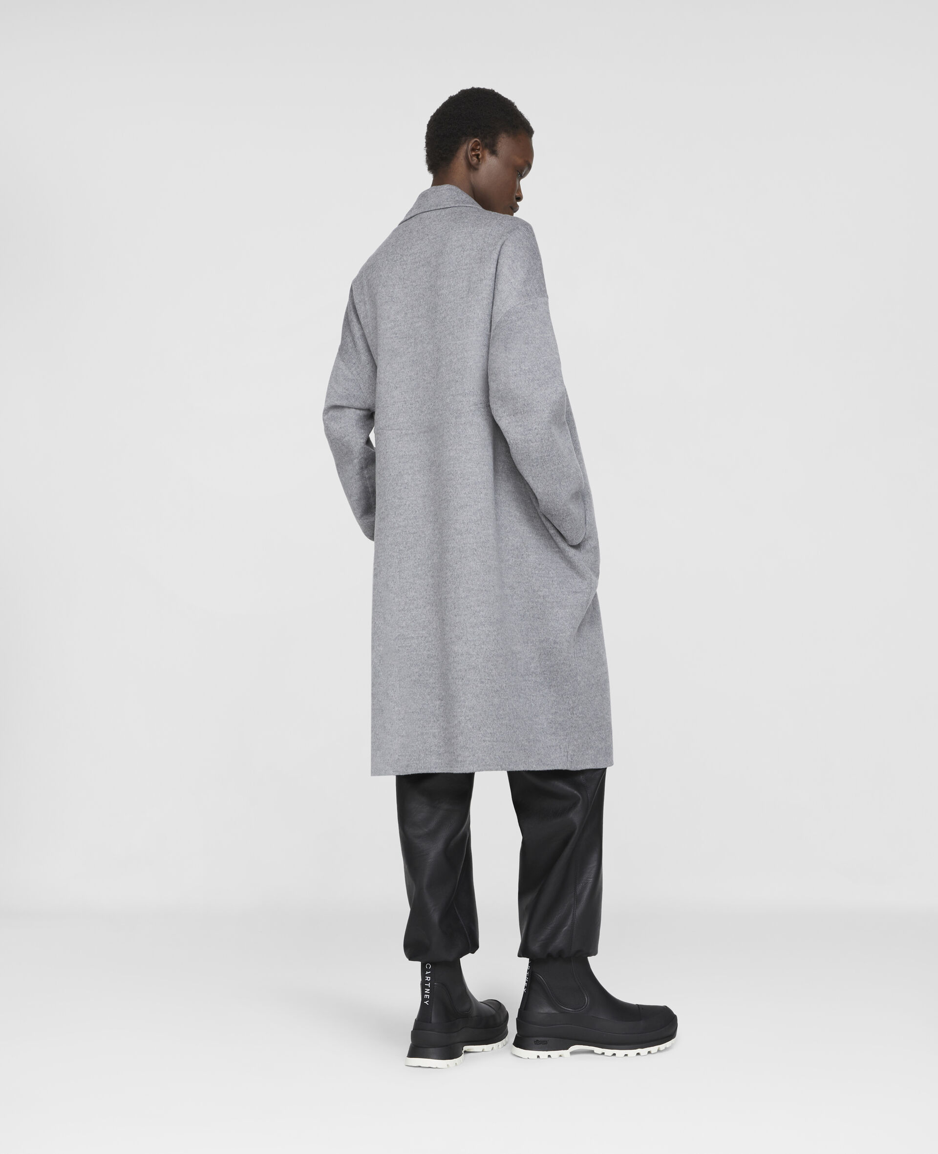 Bilpin 大衣-灰色-model