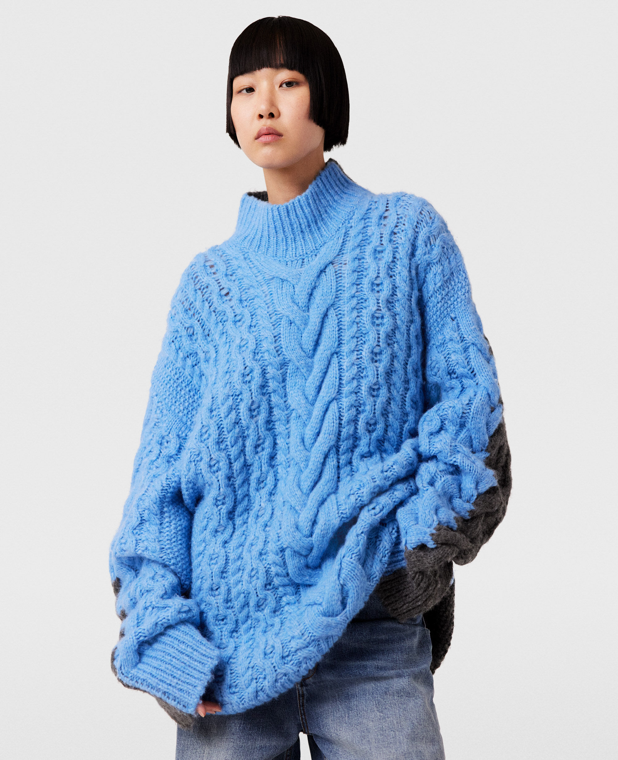 Women ブルー＆グレー ツートーン ケーブルニット オーバーサイズ セーター | Stella McCartney JP