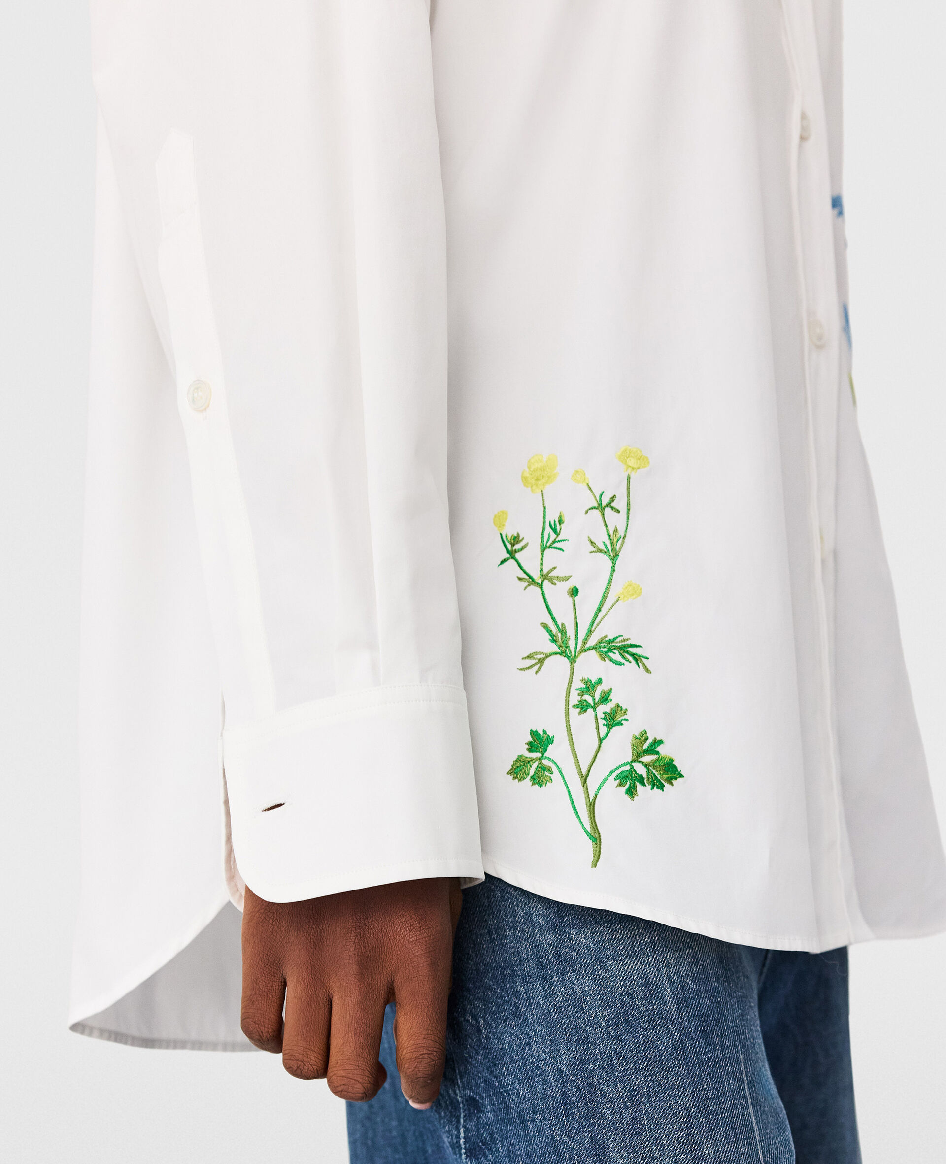 Floral Embroidered Shirt-白色-large image number 2