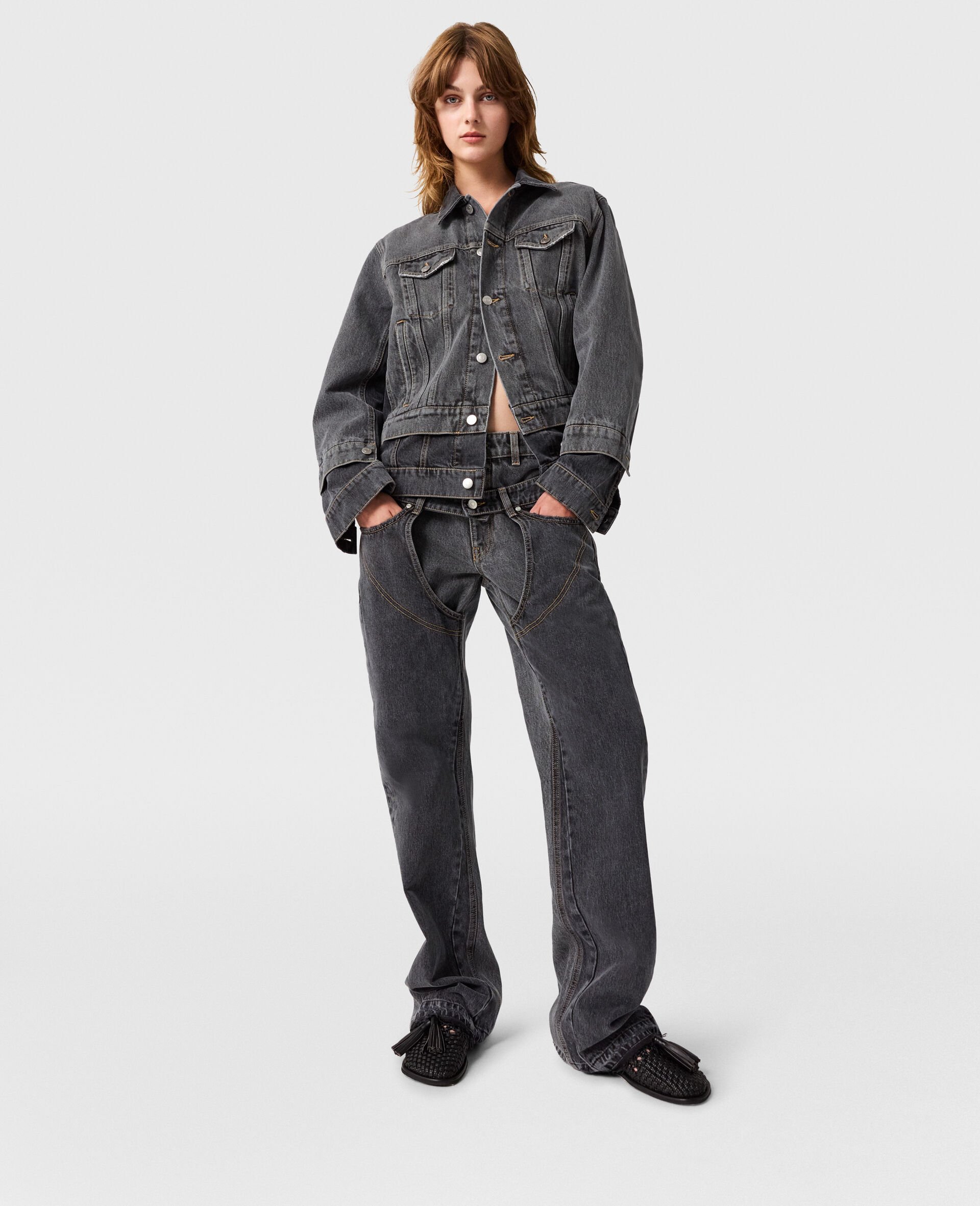 Double Waistband Chap Jeans-Black-model