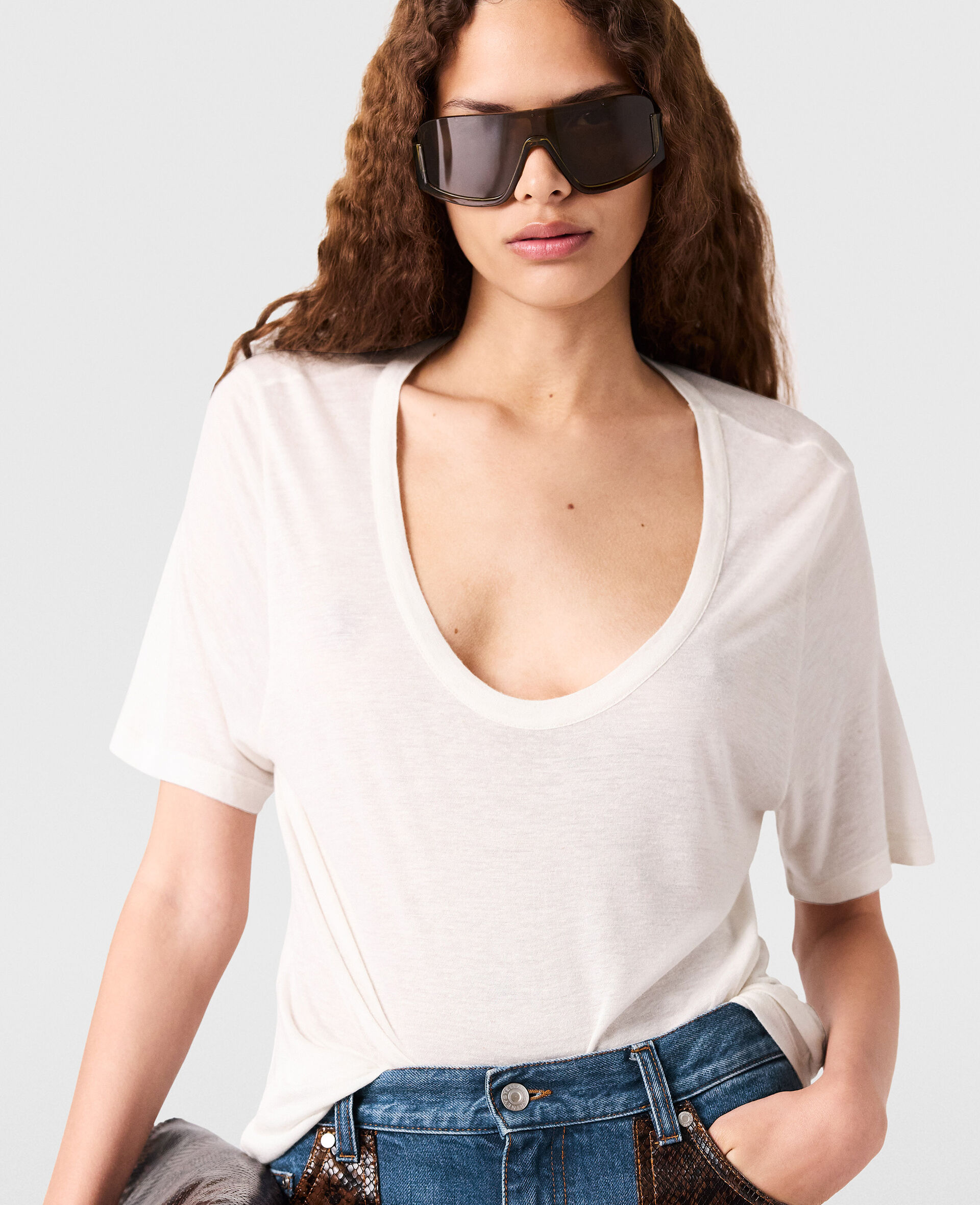 Semi-Sheer Knit Crewneck T-Shirt-White-large image number 4