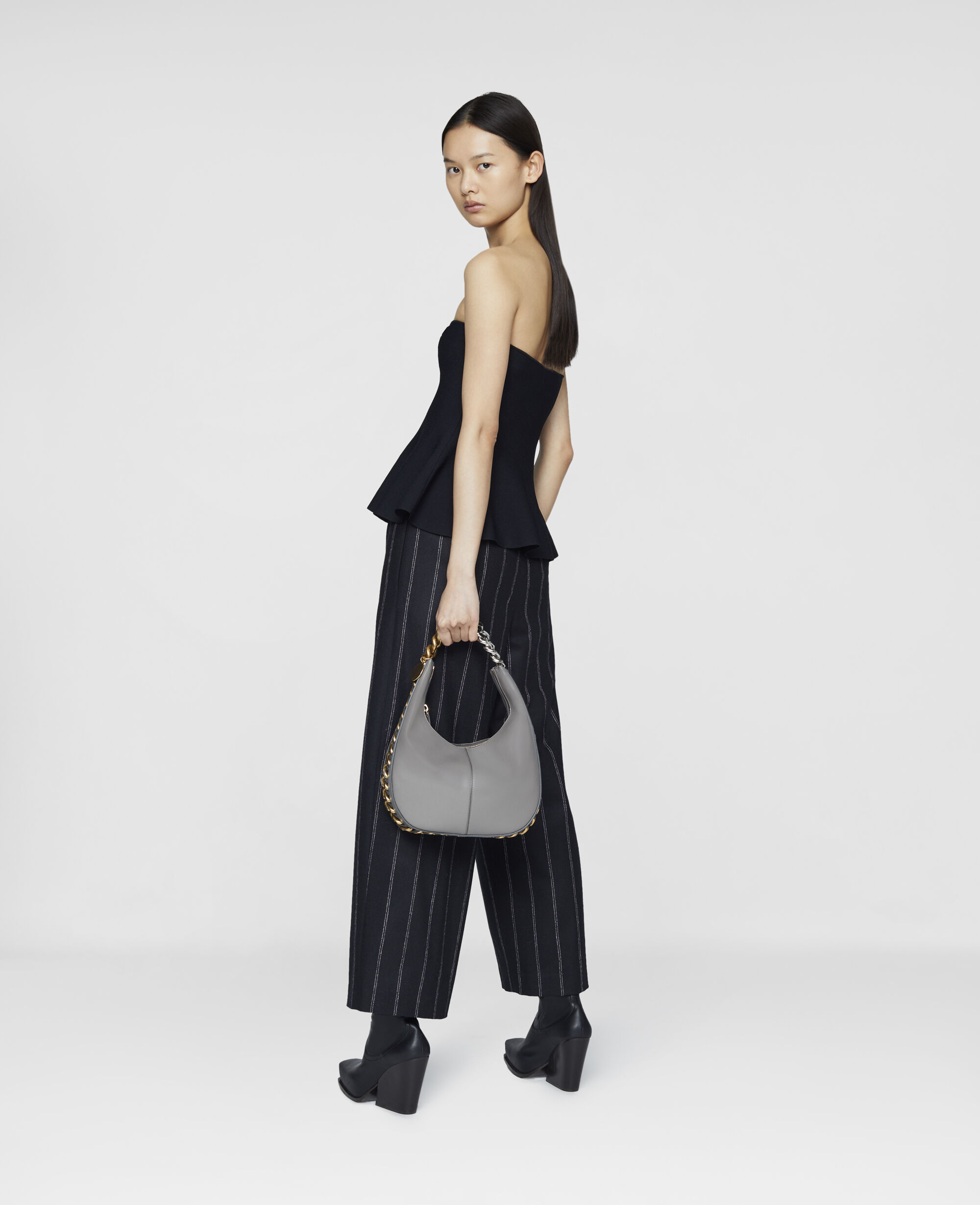 Women グレーストーン フレイム スモール ジップ ショルダー バッグ | Stella McCartney JP