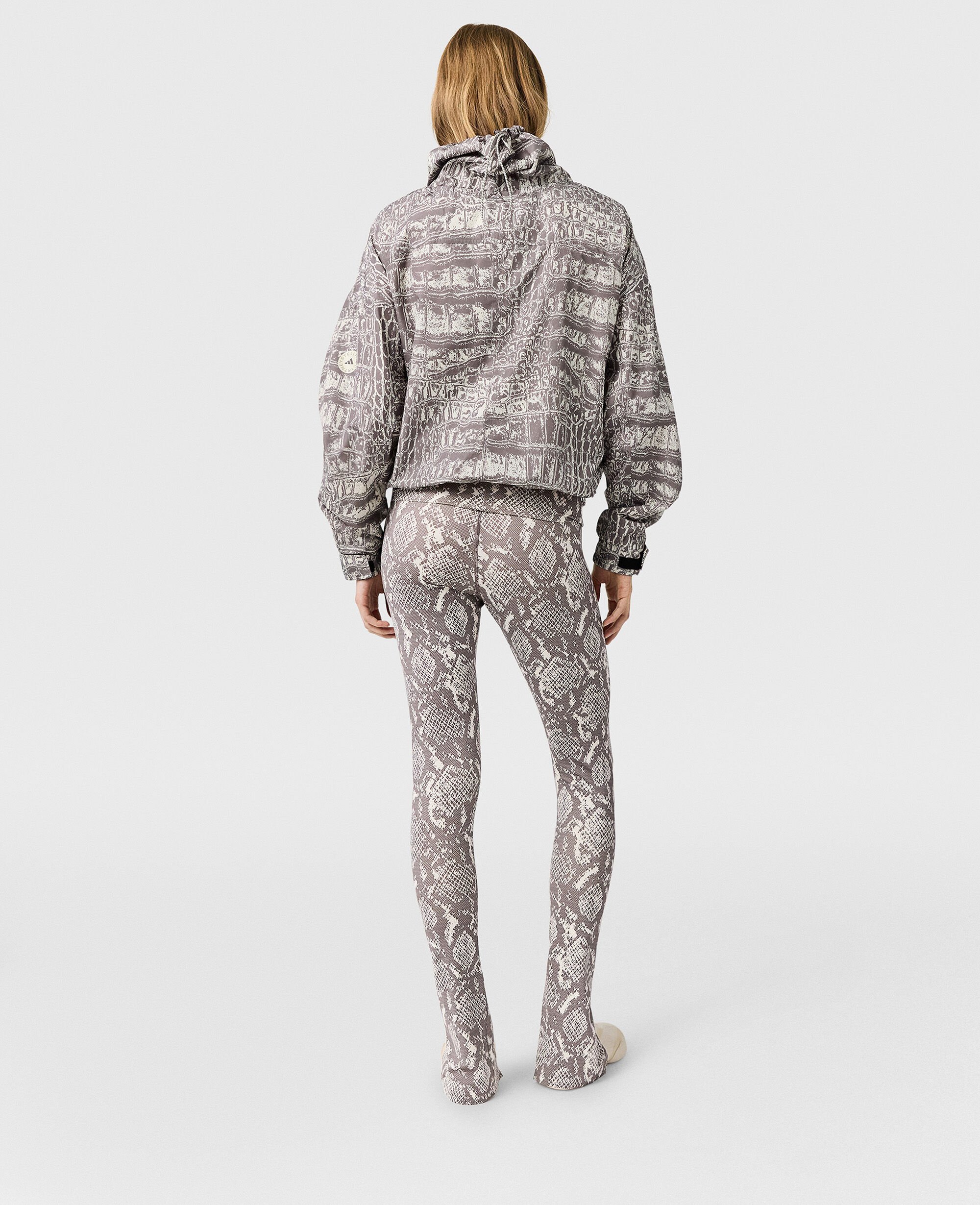 chunadidas by Stella McCartneyセットアップ ステラ マッカートニーがアディダスとのコラボシューズ発売
