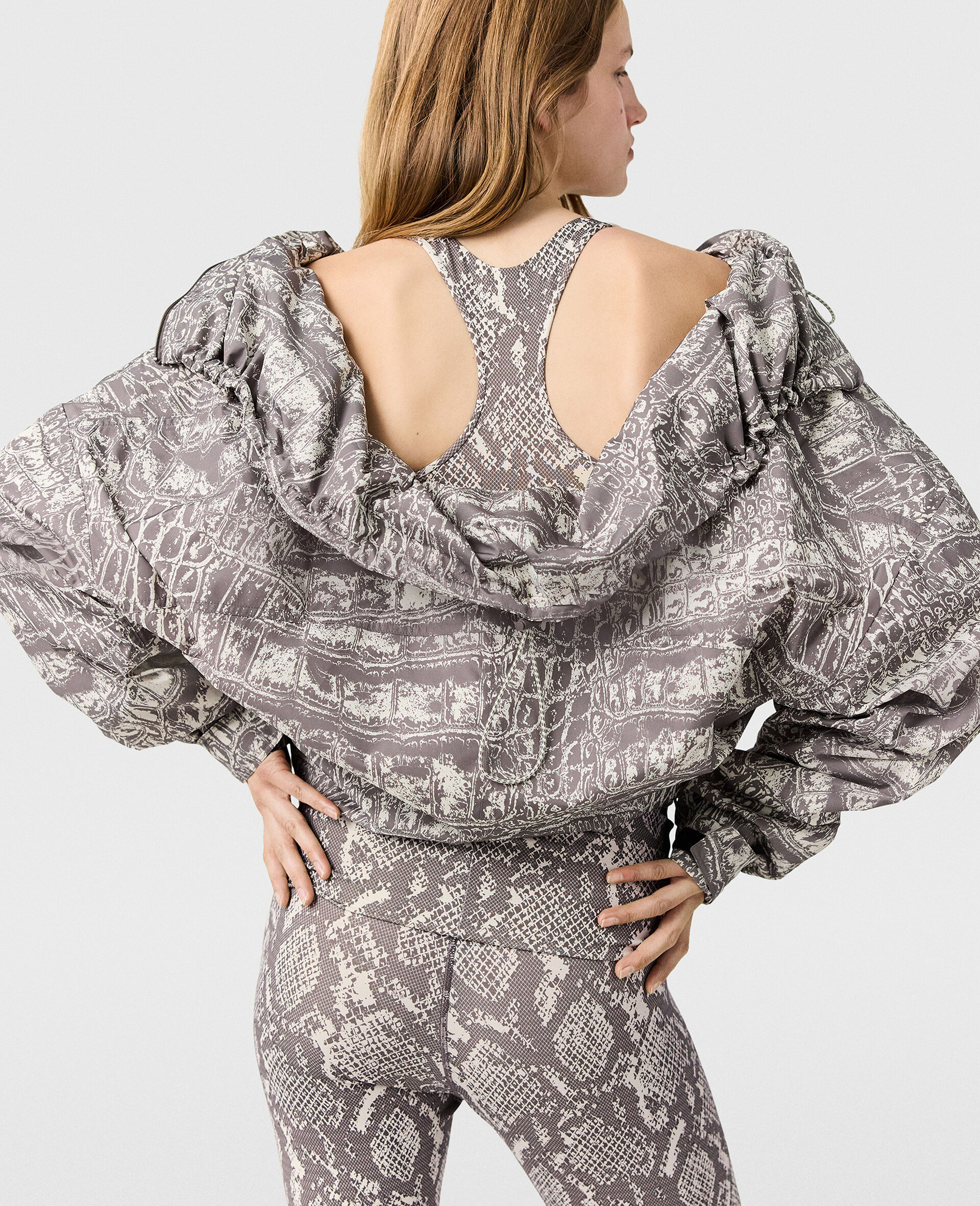 Hochgeschlossene Jacke mit Schlange-Print und Kapuze-Beige-large image number 6