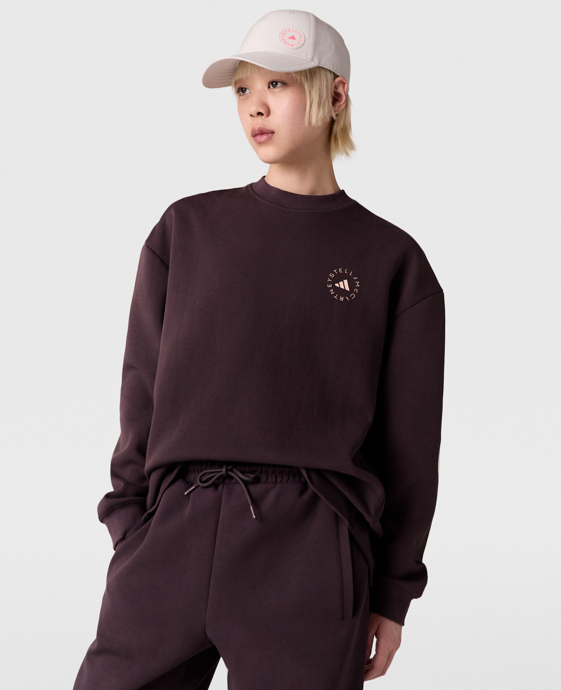 TrueCasuals  Oversized Sweatshirt-Red-model