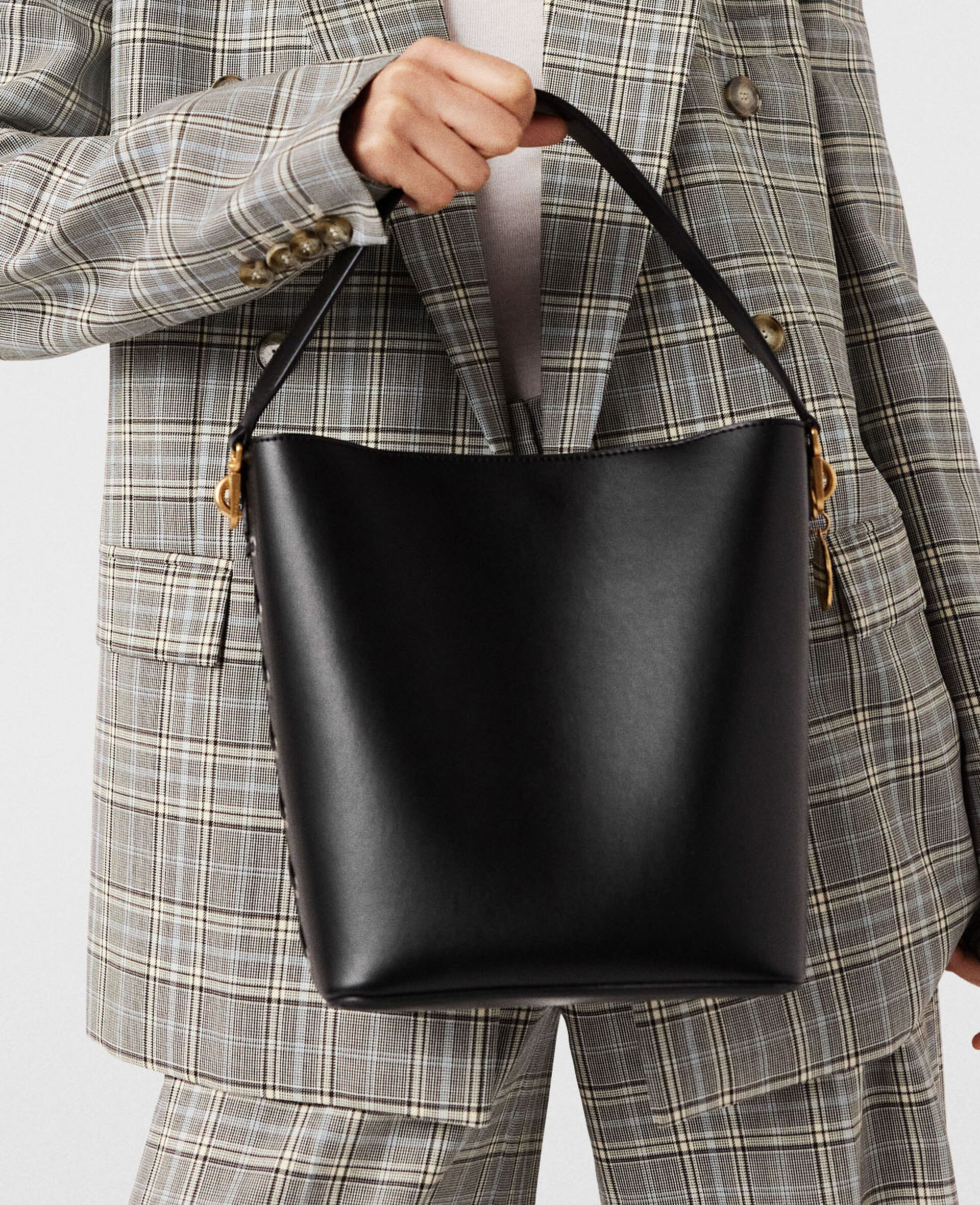 Frayme Bucket Tote Bag-Black-large image number 1