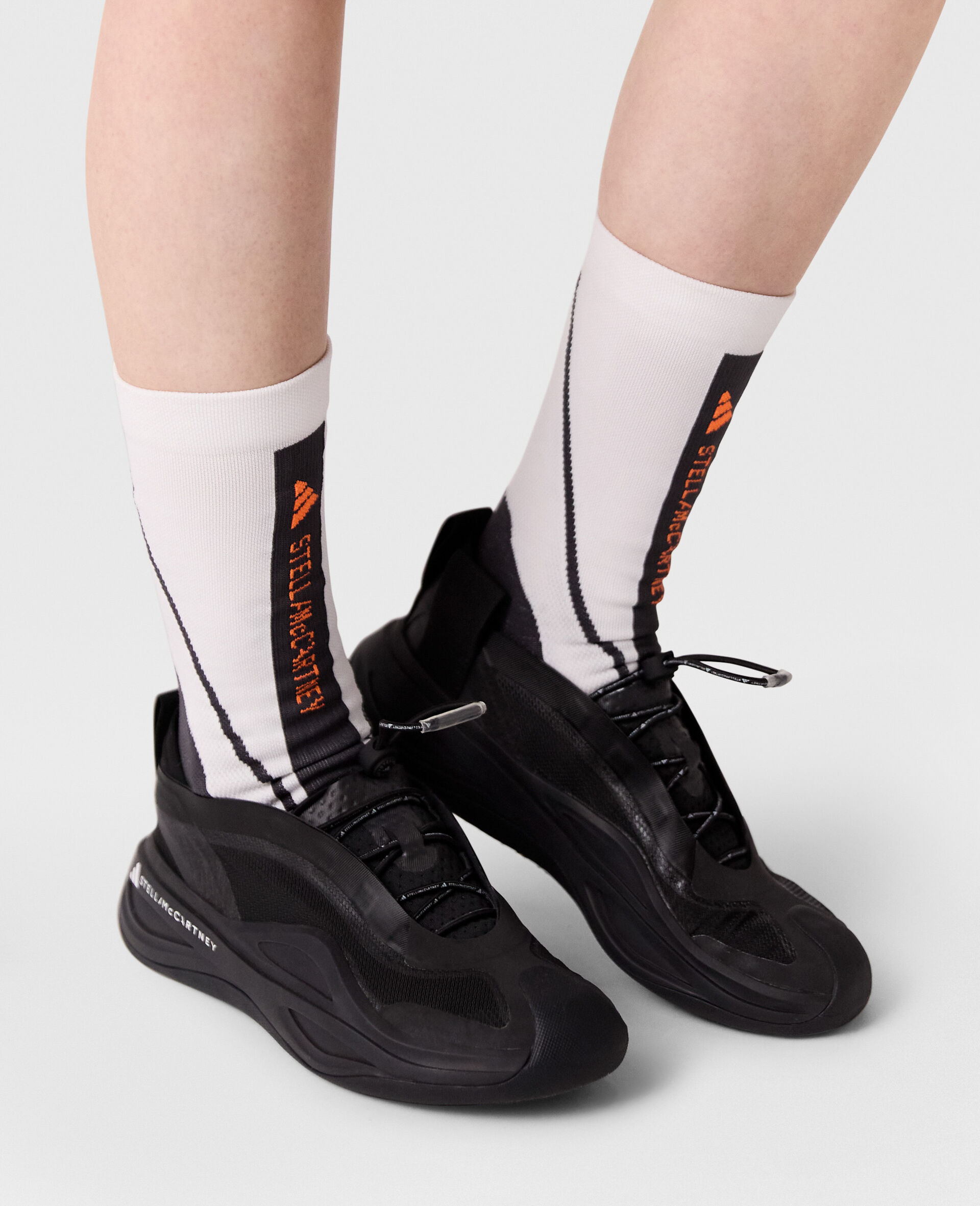 Sportswear Low Ground跑步鞋 -黑色-medium