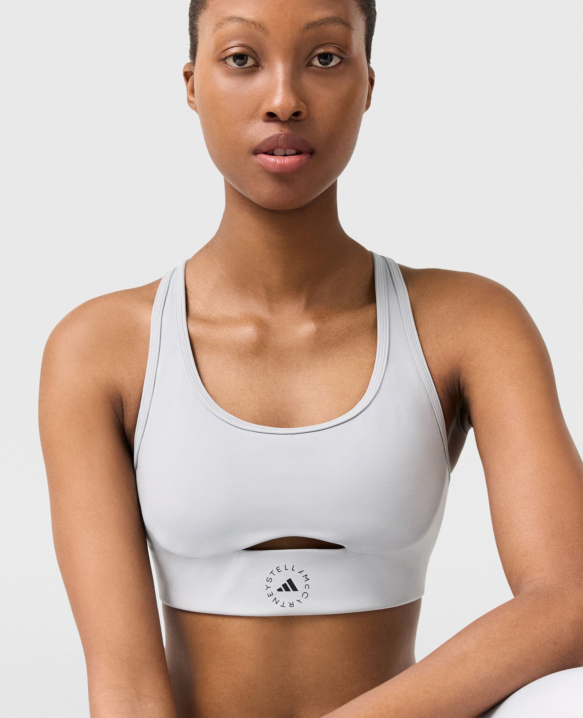 TrueStrength Yoga Bra-Grey-model