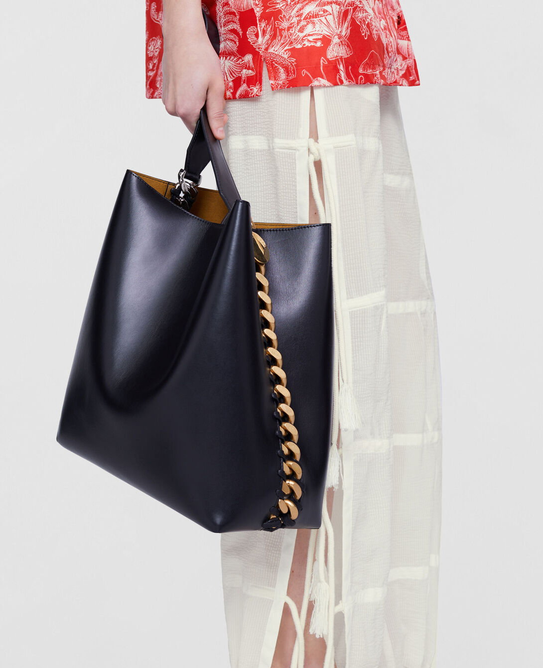 ステラマッカートニー定価154000タグ付きブルゾン38 タグ付き未使用 Women ブラック フレイム トートバッグ | Stella McCartney JP