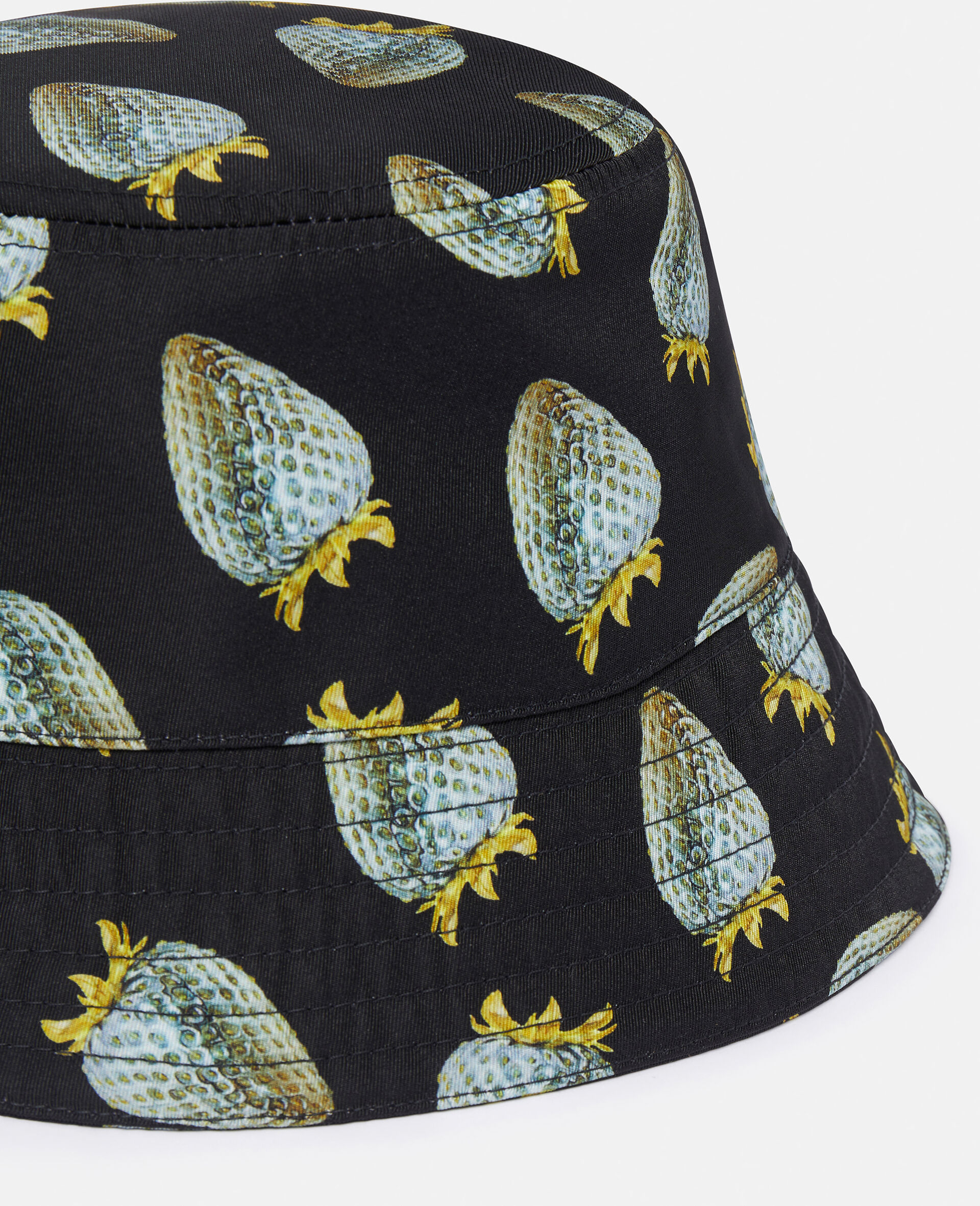 Strawberry-Print Regenerated Nylon Bucket Hat-Black-large image number 2