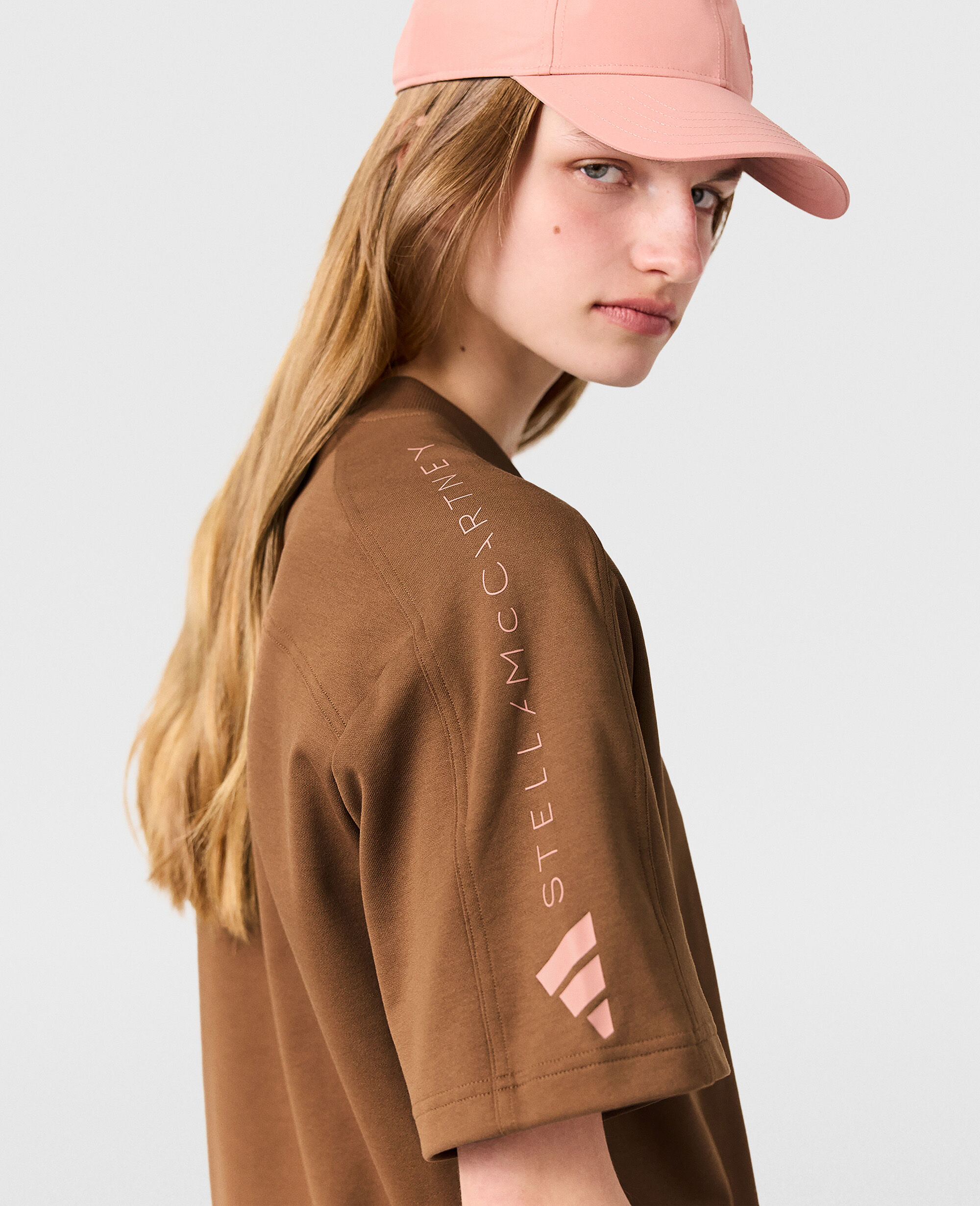 STELLA MCCARTNEY ★ オーバーサイズオーバーシャツ / ブラウン Women Brown Oversized Logo T-Shirt | Stella McCartney QA