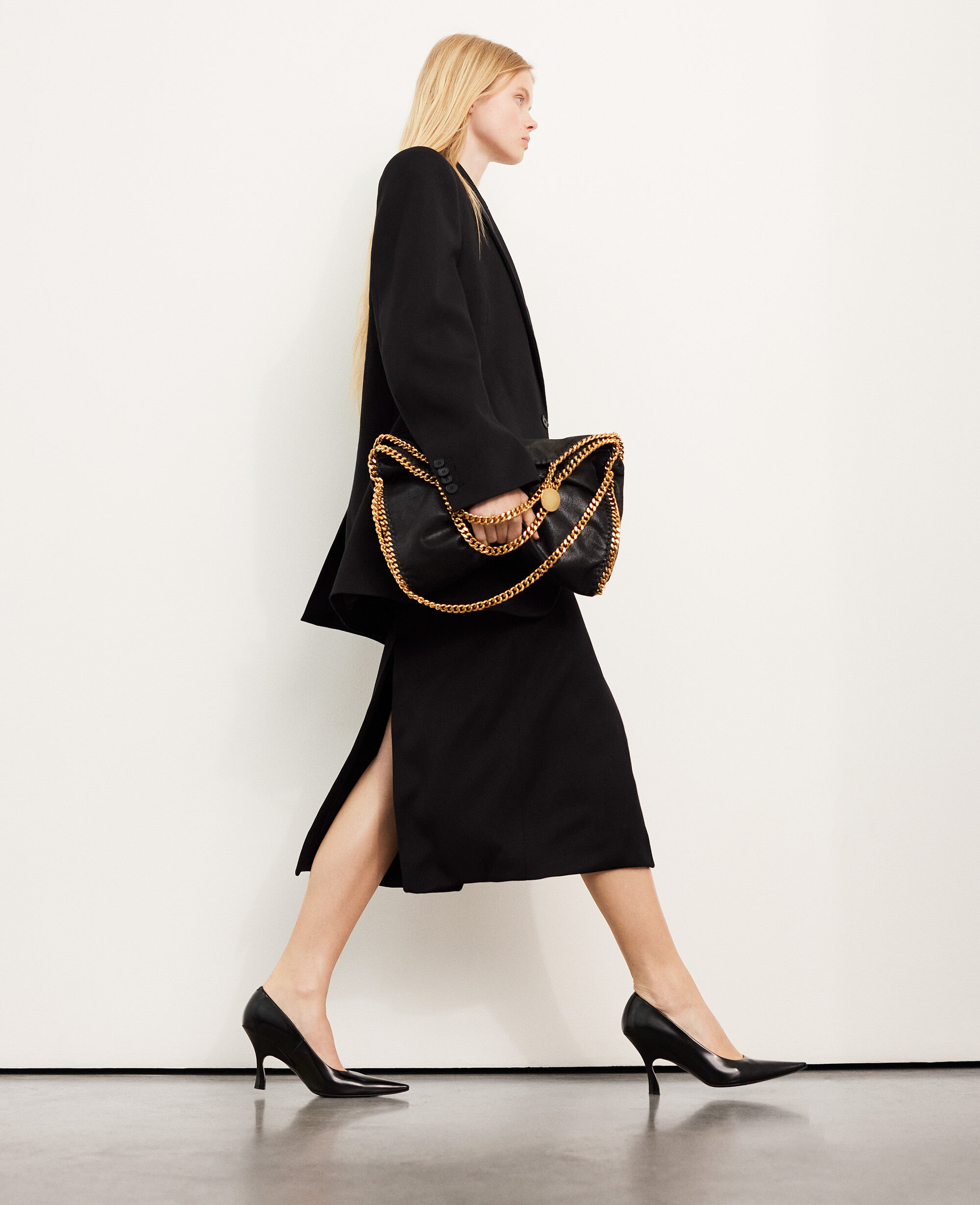 ステラマッカートニー　ファラベラ　ブラック　ゴールドチェーン　フォールドオーバー Women ブラック ファラベラ フォールドオーバー トートバッグ