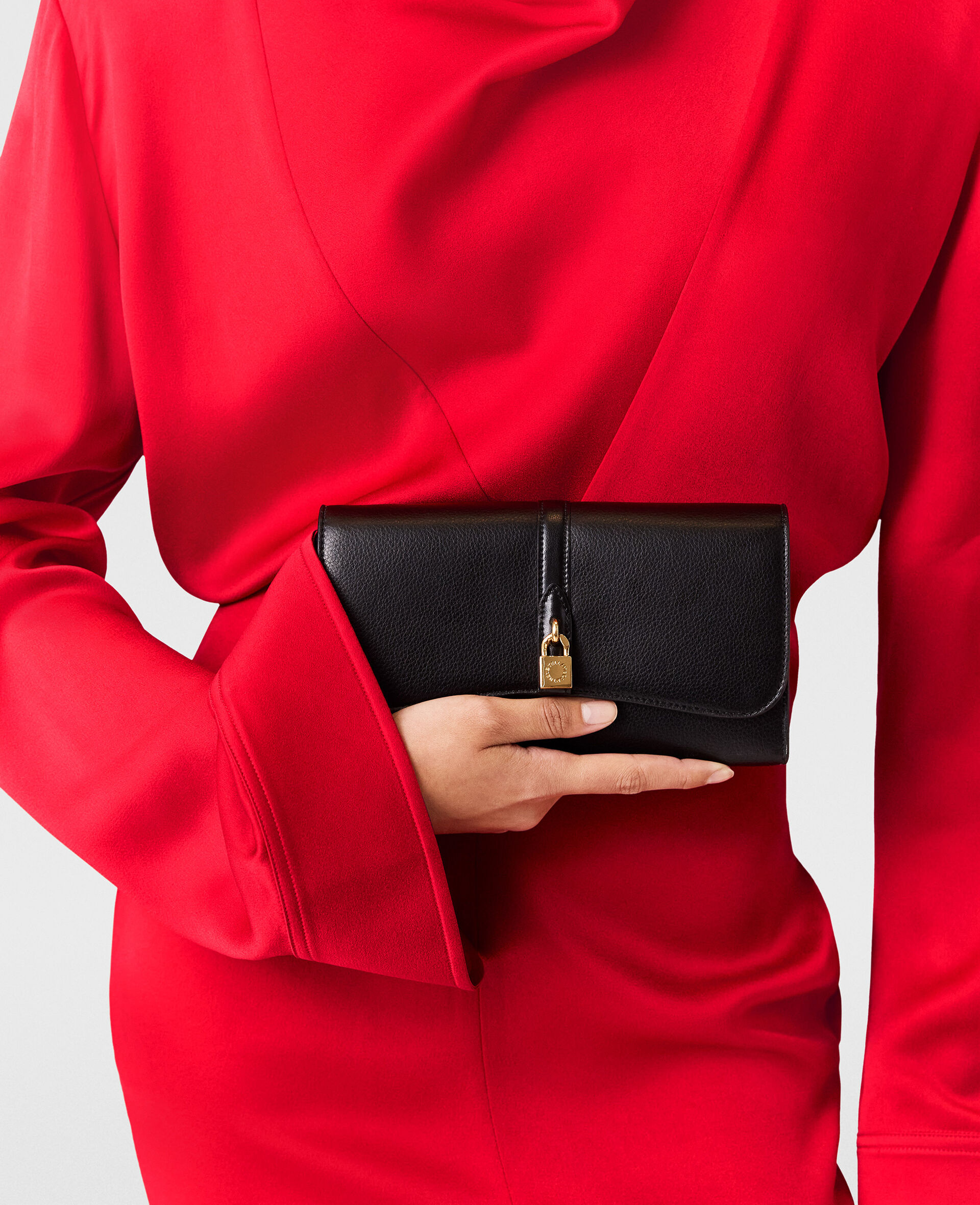 Ryder Flap Crossbody Bag-Black-model