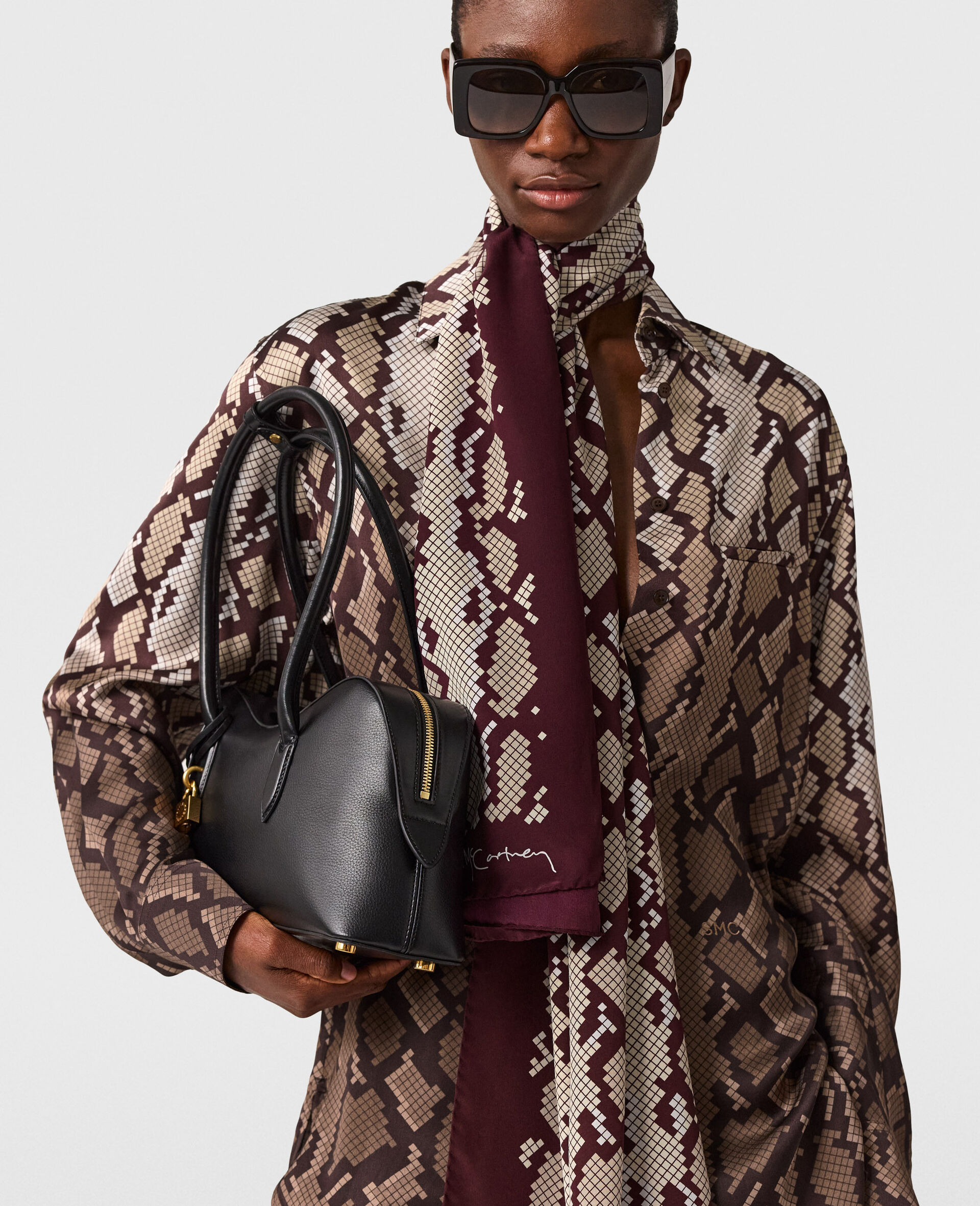 Foulard carre avec imprime serpent-Marron-large image number 4