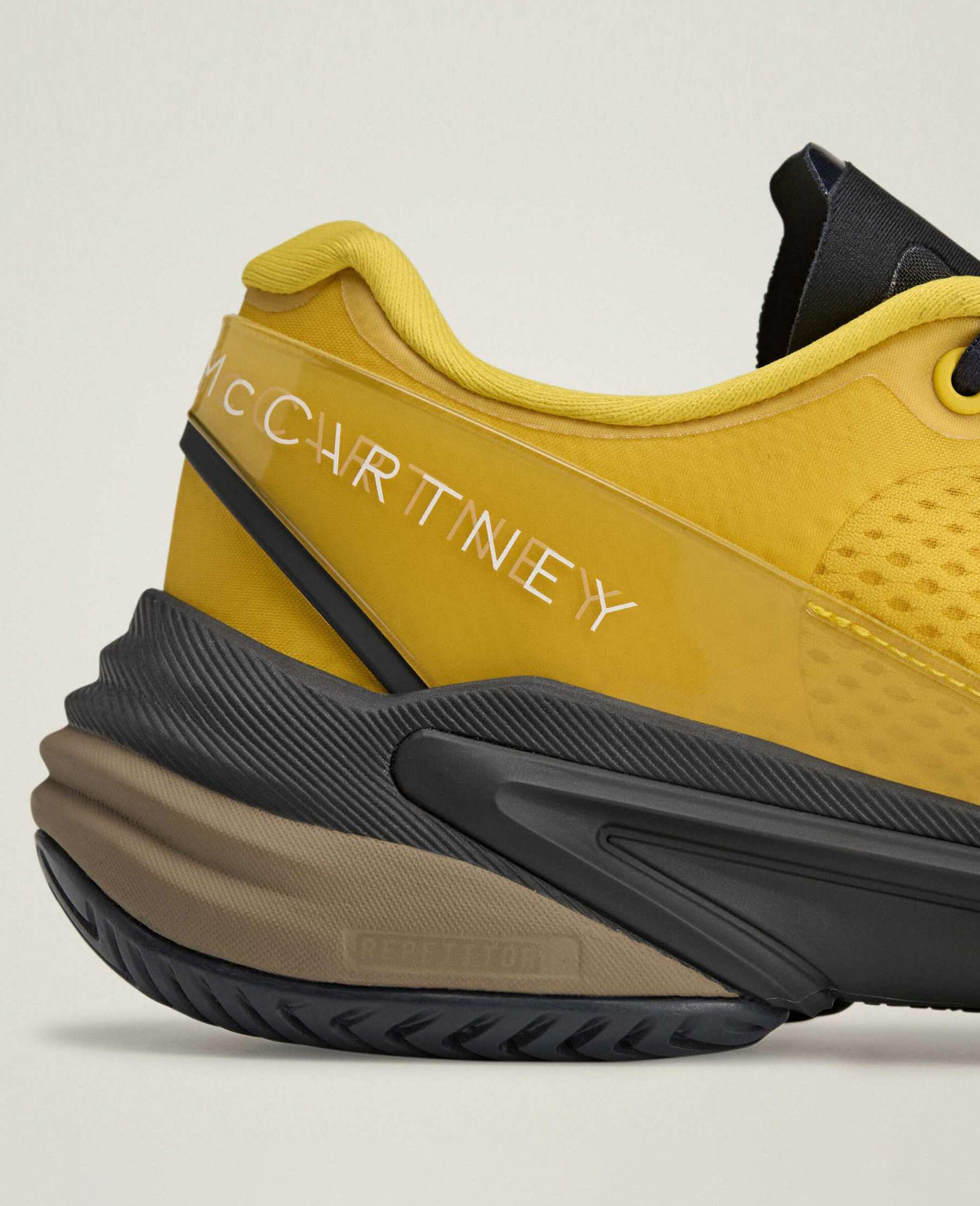 Barricade Tennis Trainers-Gold-large image number 6