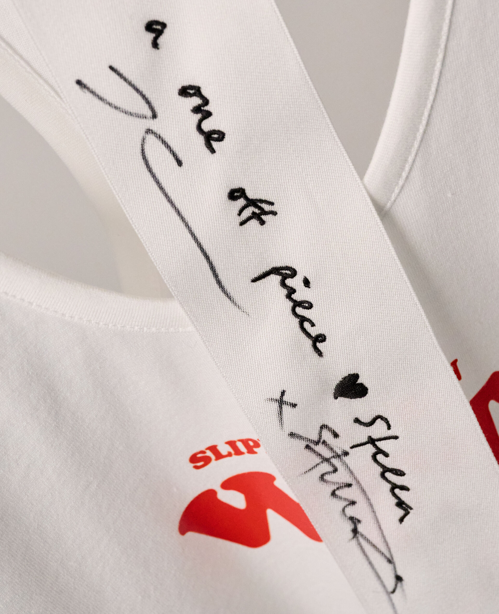 Signed&nbsp;Jeff Koons Slippery When Wet Tank-White-large image number 3