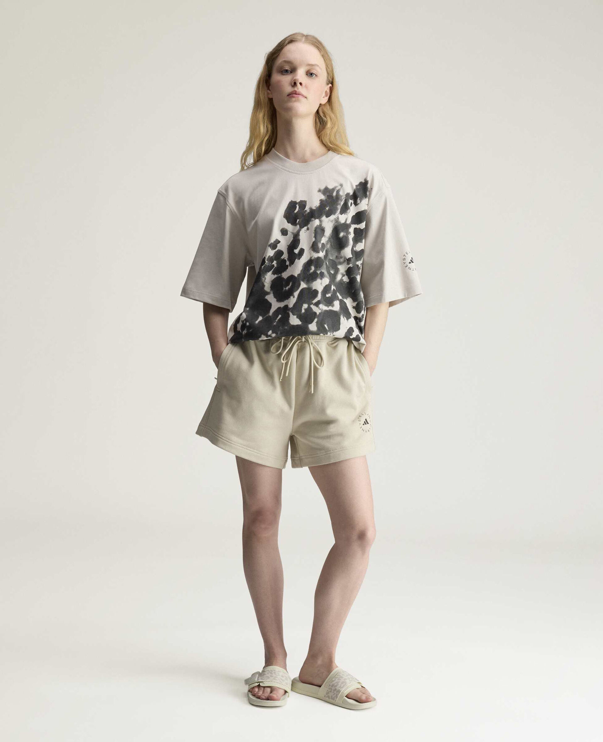 LogoOversized Leopard Print T-Shirt-Beige-large image number 5