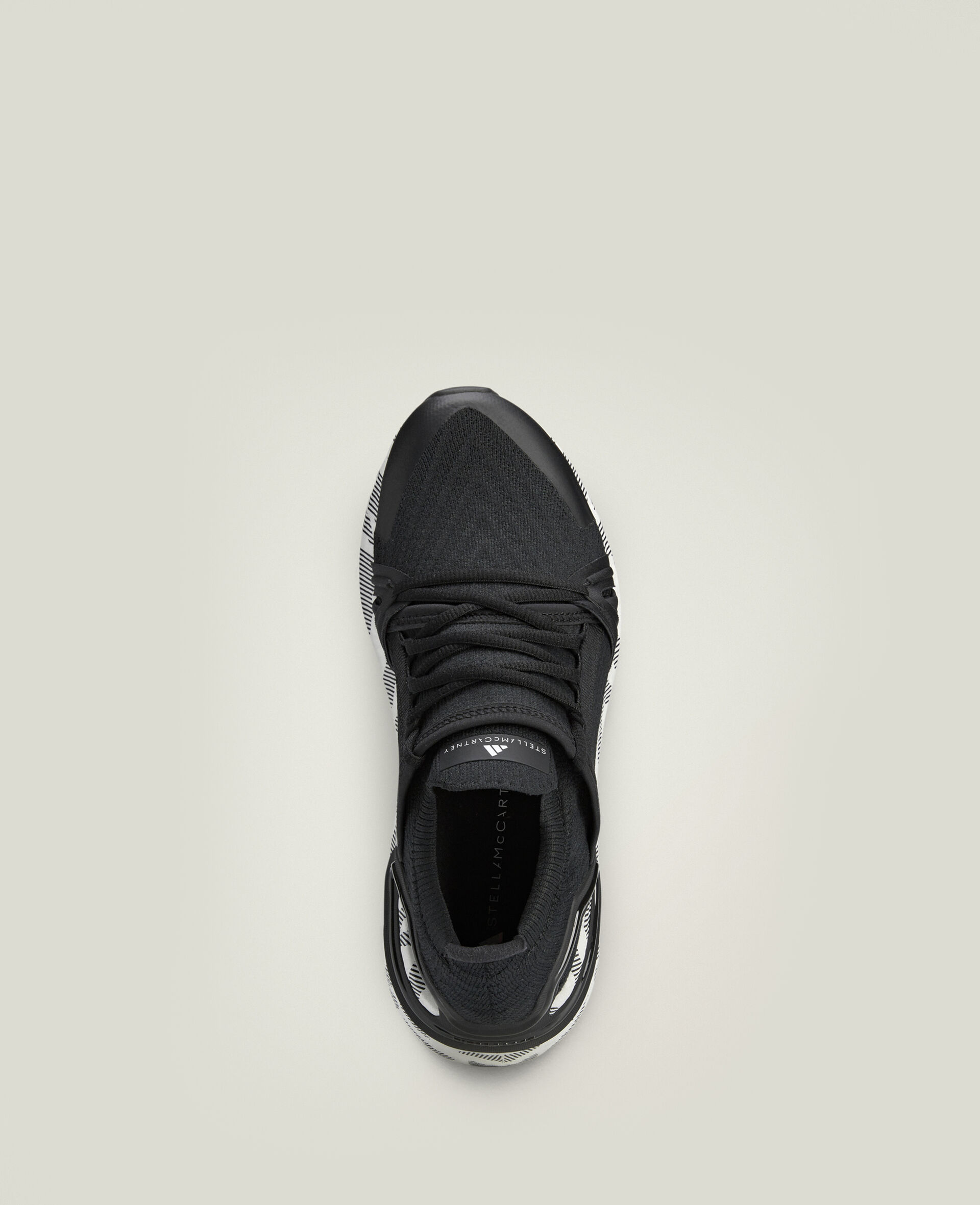 UltraBOOST DNA Running Trainers-Black-large image number 4