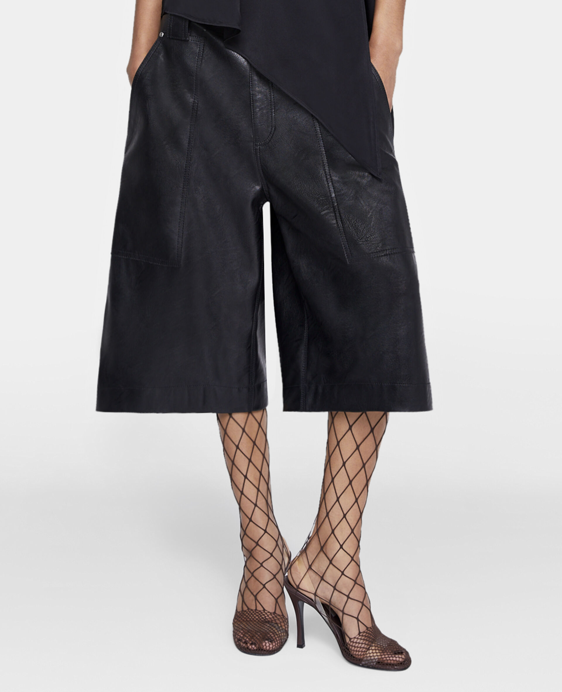 Alter Mat Knee-Length Shorts-Black-large image number 3
