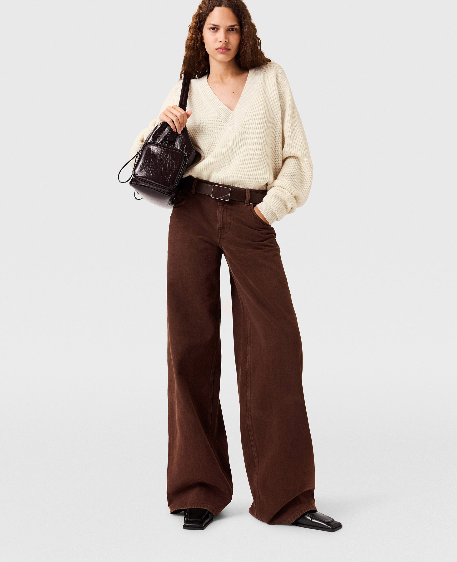 Mid-Rise Wide-Leg Denim Jeans-Brown-model